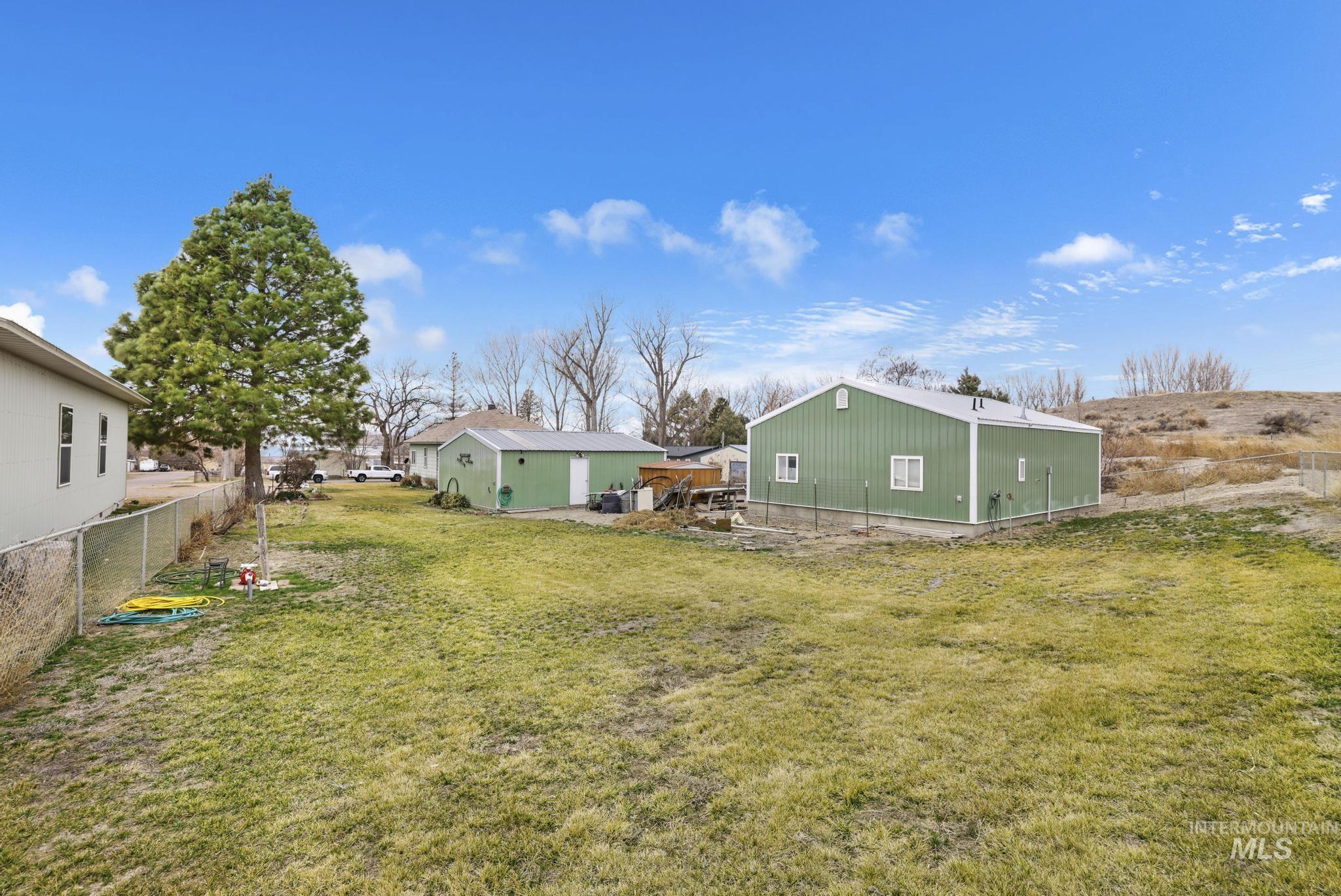 28572 Hyde Ave, Bruneau, Idaho 83604, 3 Bedrooms, 1 Bathroom, Residential For Sale, Price $380,000, 98976639