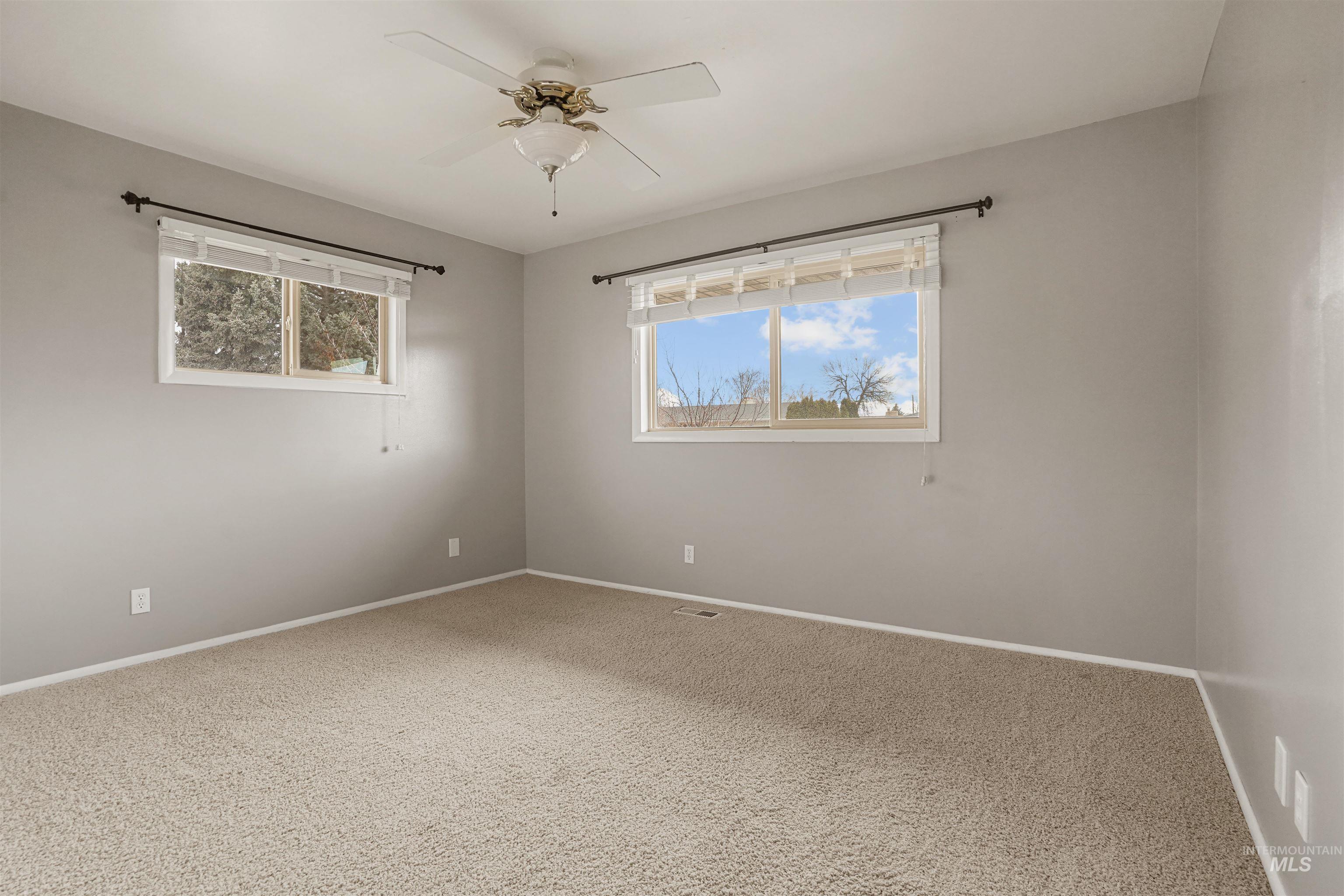 206 Pleasant Way, Rupert, Idaho 83350, 3 Bedrooms, 2 Bathrooms, Residential For Sale, Price $410,000, 98976641