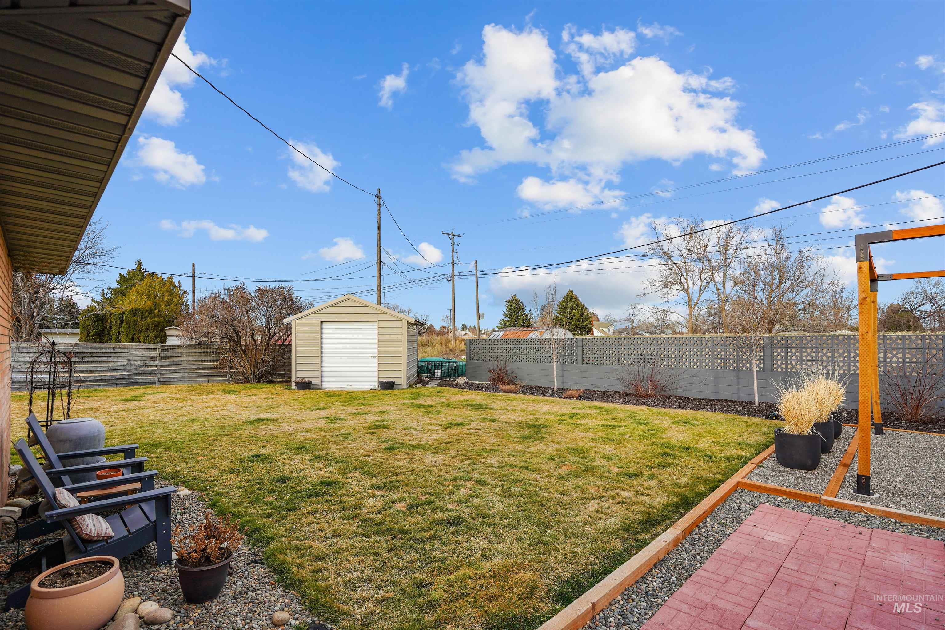 206 Pleasant Way, Rupert, Idaho 83350, 3 Bedrooms, 2 Bathrooms, Residential For Sale, Price $410,000, 98976641