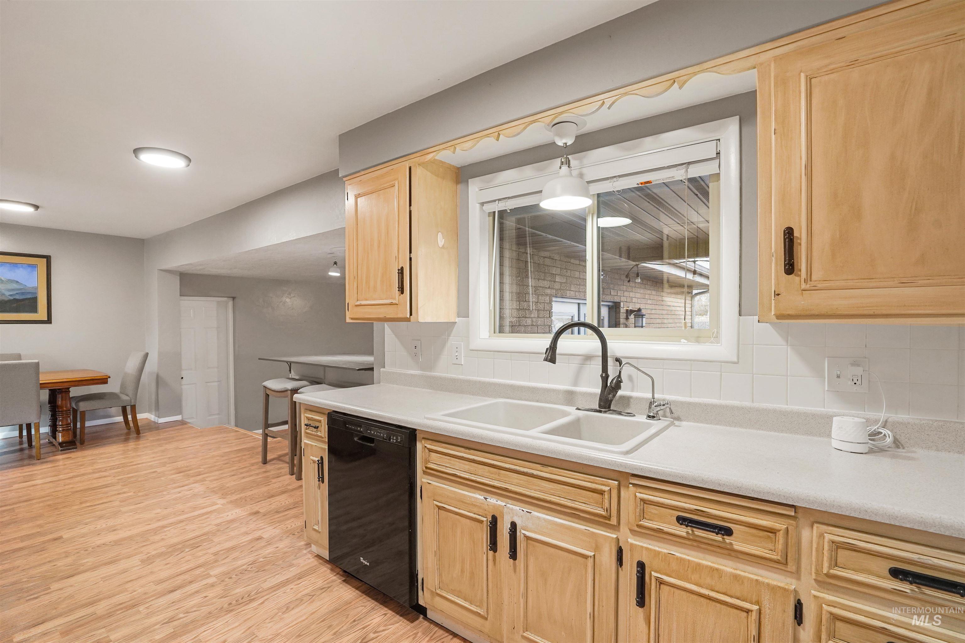 206 Pleasant Way, Rupert, Idaho 83350, 3 Bedrooms, 2 Bathrooms, Residential For Sale, Price $410,000, 98976641