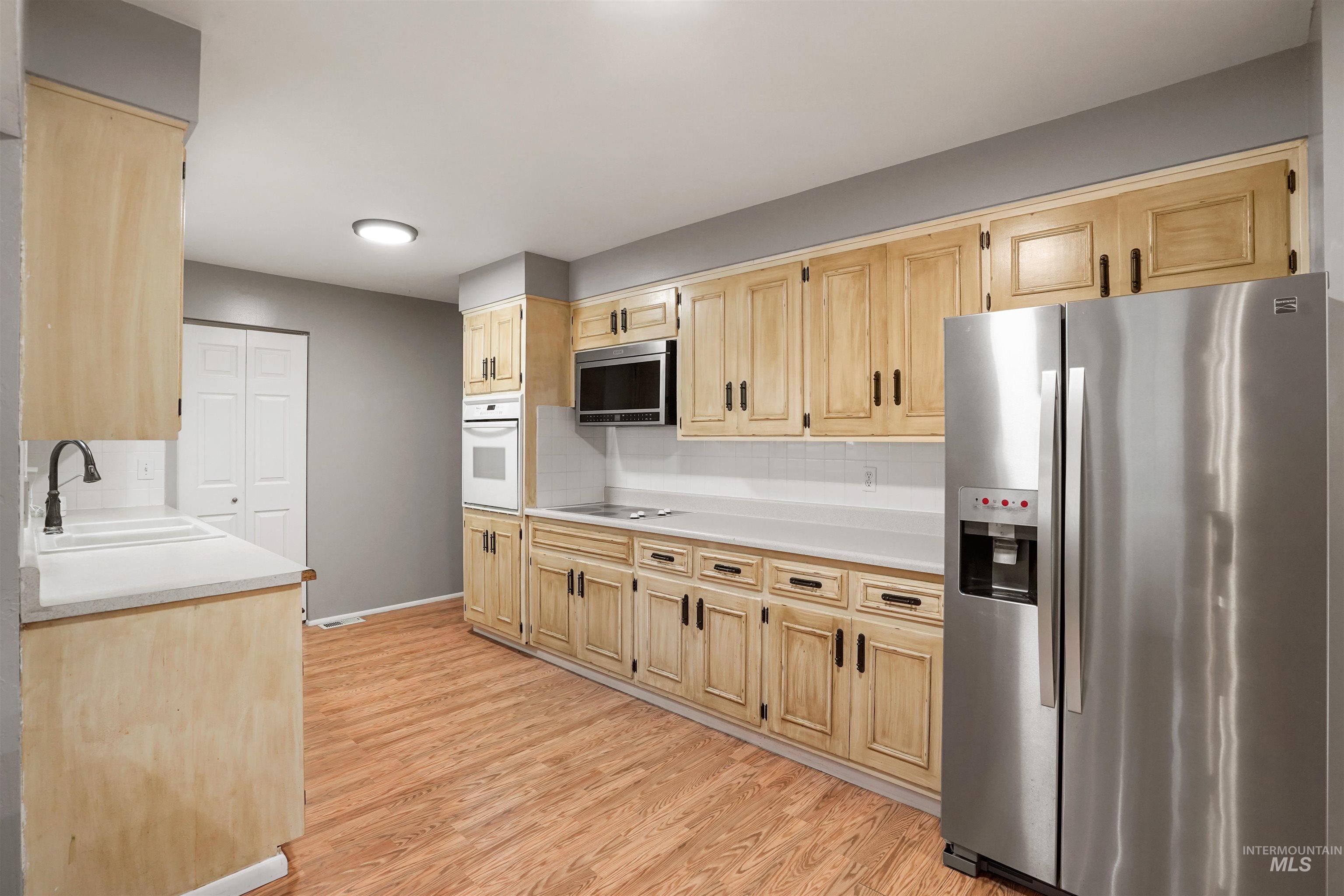 206 Pleasant Way, Rupert, Idaho 83350, 3 Bedrooms, 2 Bathrooms, Residential For Sale, Price $410,000, 98976641