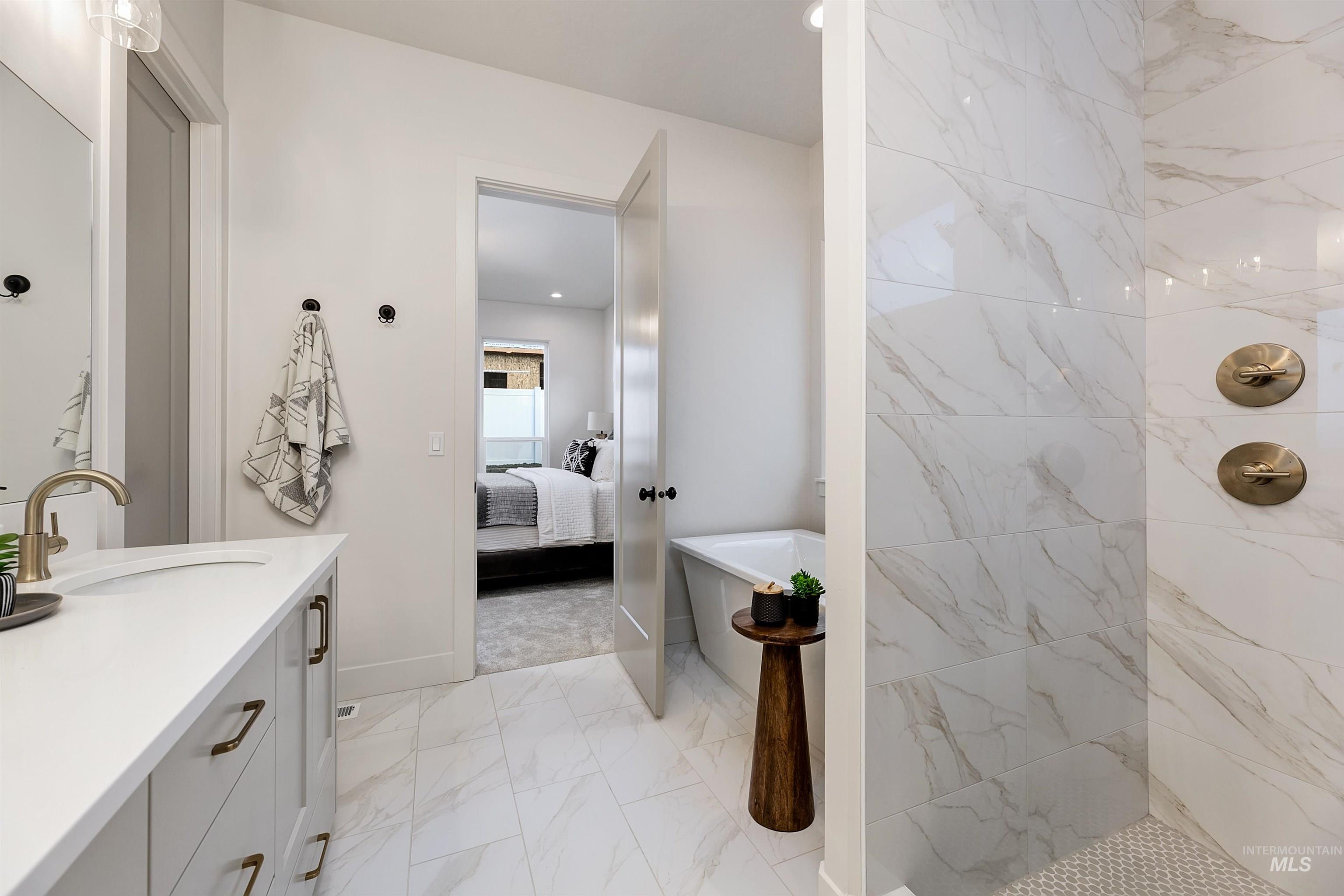 13906 N Malheur Pl, Boise, Idaho 83714, 3 Bedrooms, 5 Bathrooms, Residential For Sale, Price $921,714, 98976647