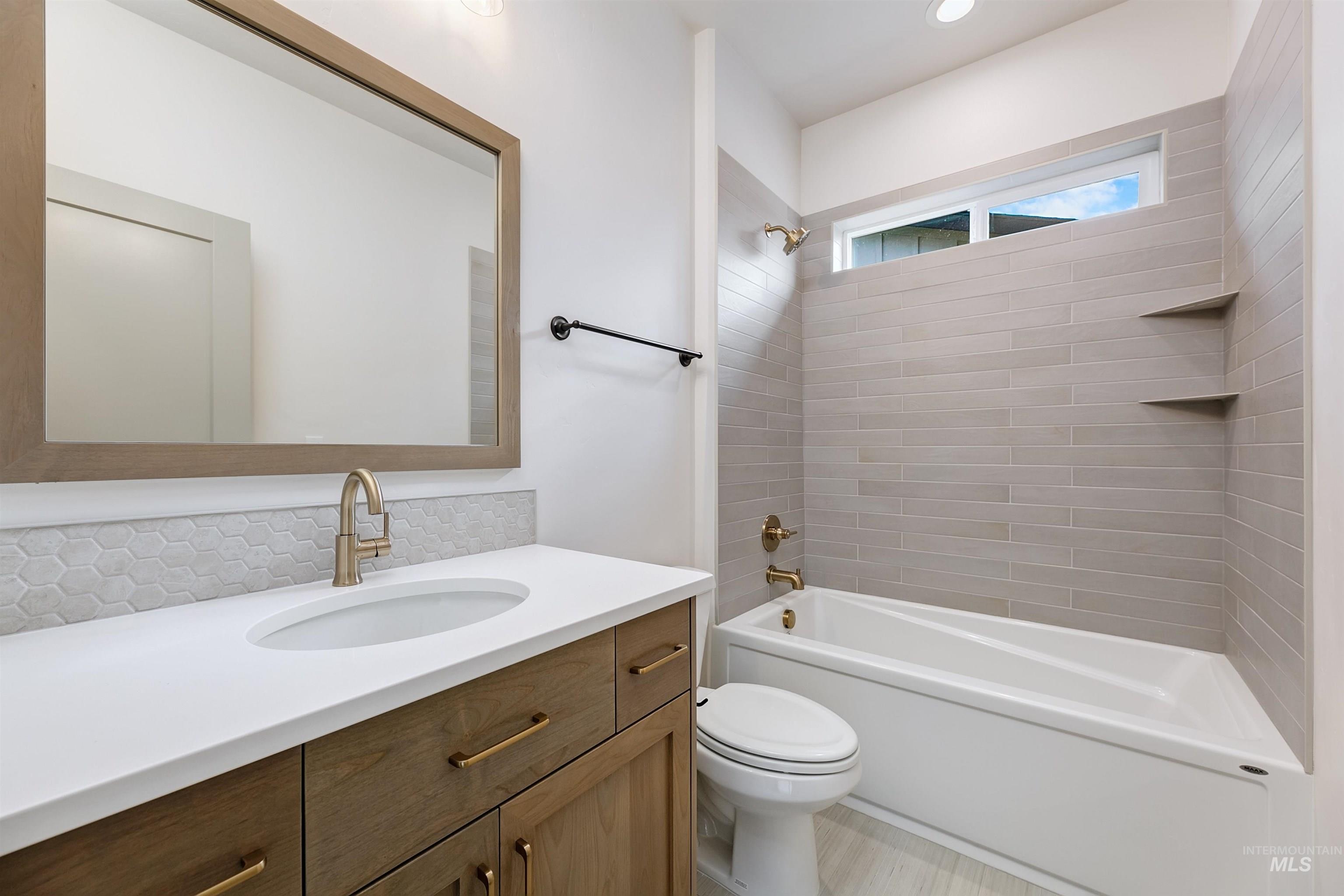 13906 N Malheur Pl, Boise, Idaho 83714, 3 Bedrooms, 5 Bathrooms, Residential For Sale, Price $921,714, 98976647