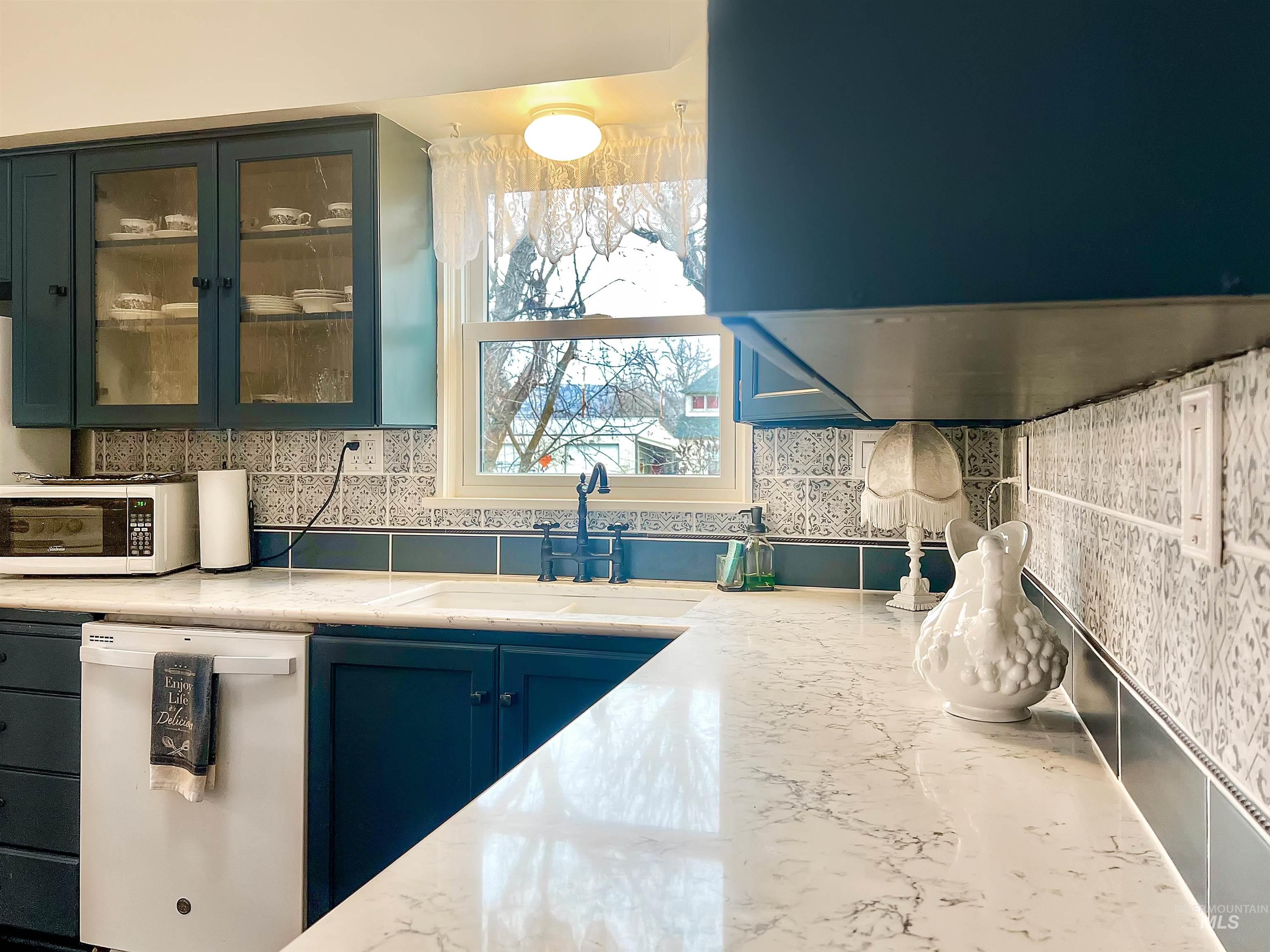 516 E Main, Weiser, Idaho 83672, 3 Bedrooms, 3 Bathrooms, Residential For Sale, Price $550,000, 98976651