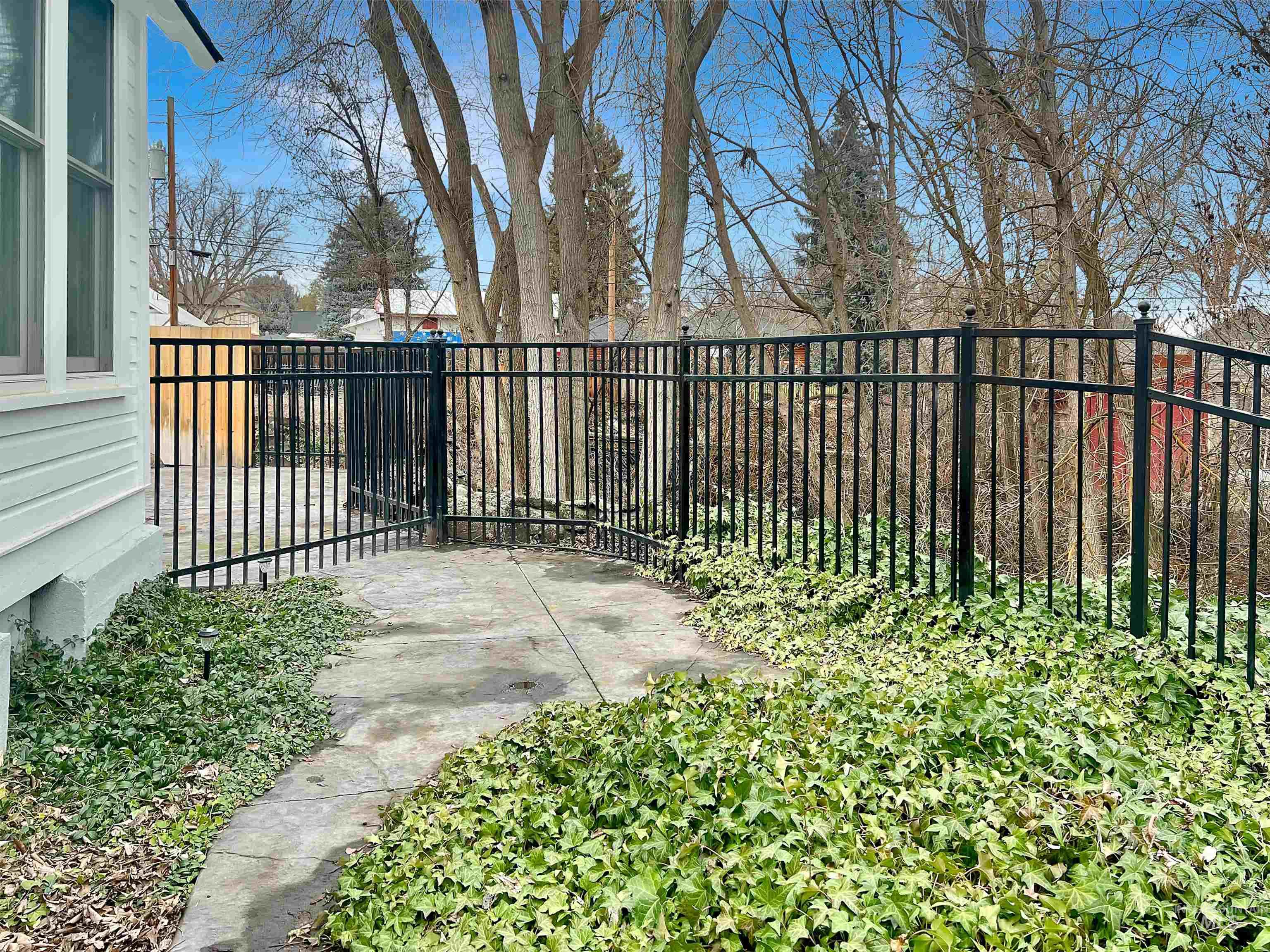 516 E Main, Weiser, Idaho 83672, 3 Bedrooms, 3 Bathrooms, Residential For Sale, Price $550,000, 98976651