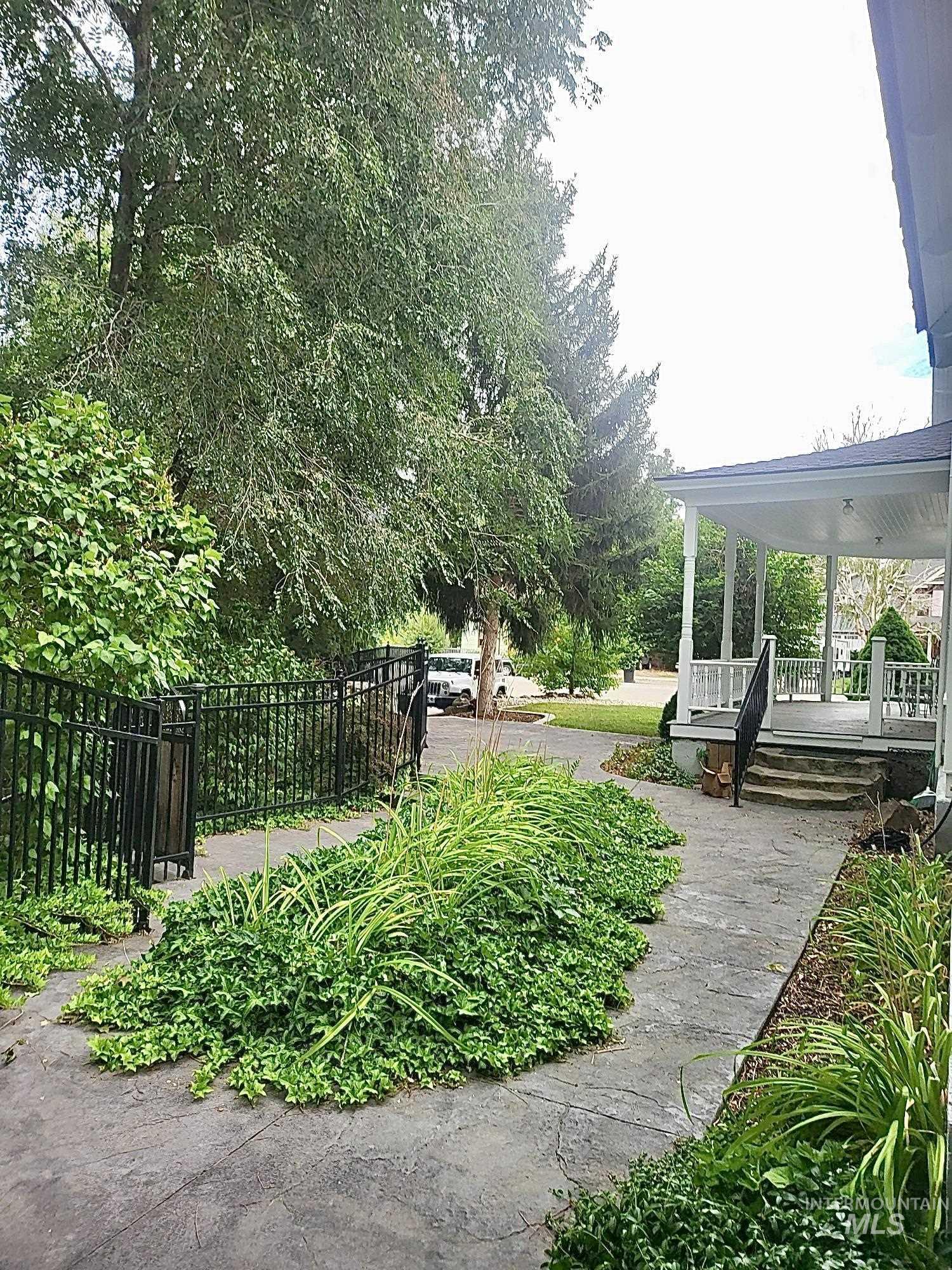 516 E Main, Weiser, Idaho 83672, 3 Bedrooms, 3 Bathrooms, Residential For Sale, Price $550,000, 98976651