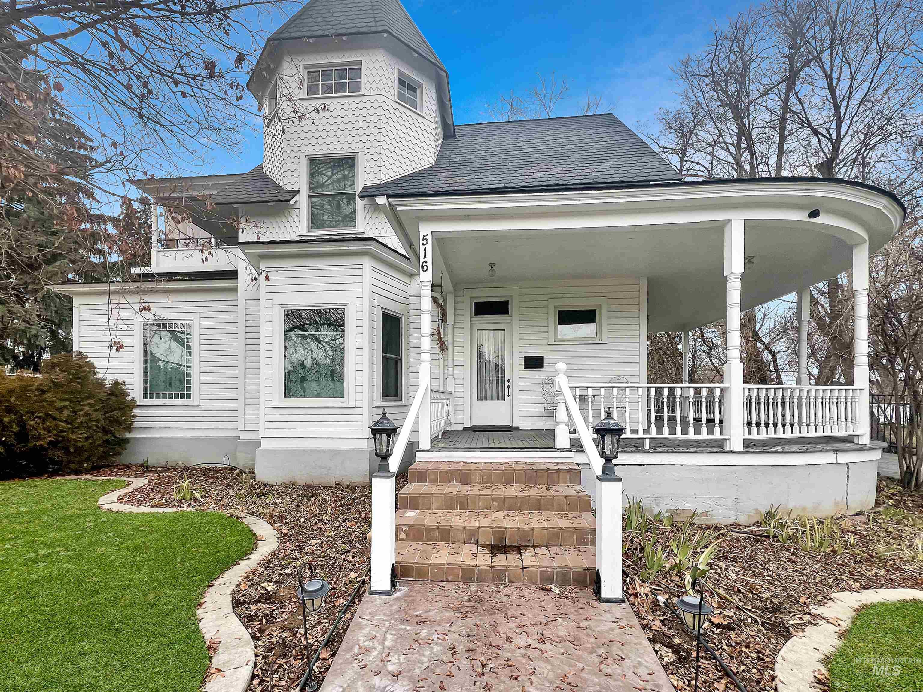 516 E Main, Weiser, Idaho 83672, 3 Bedrooms, 3 Bathrooms, Residential For Sale, Price $550,000, 98976651