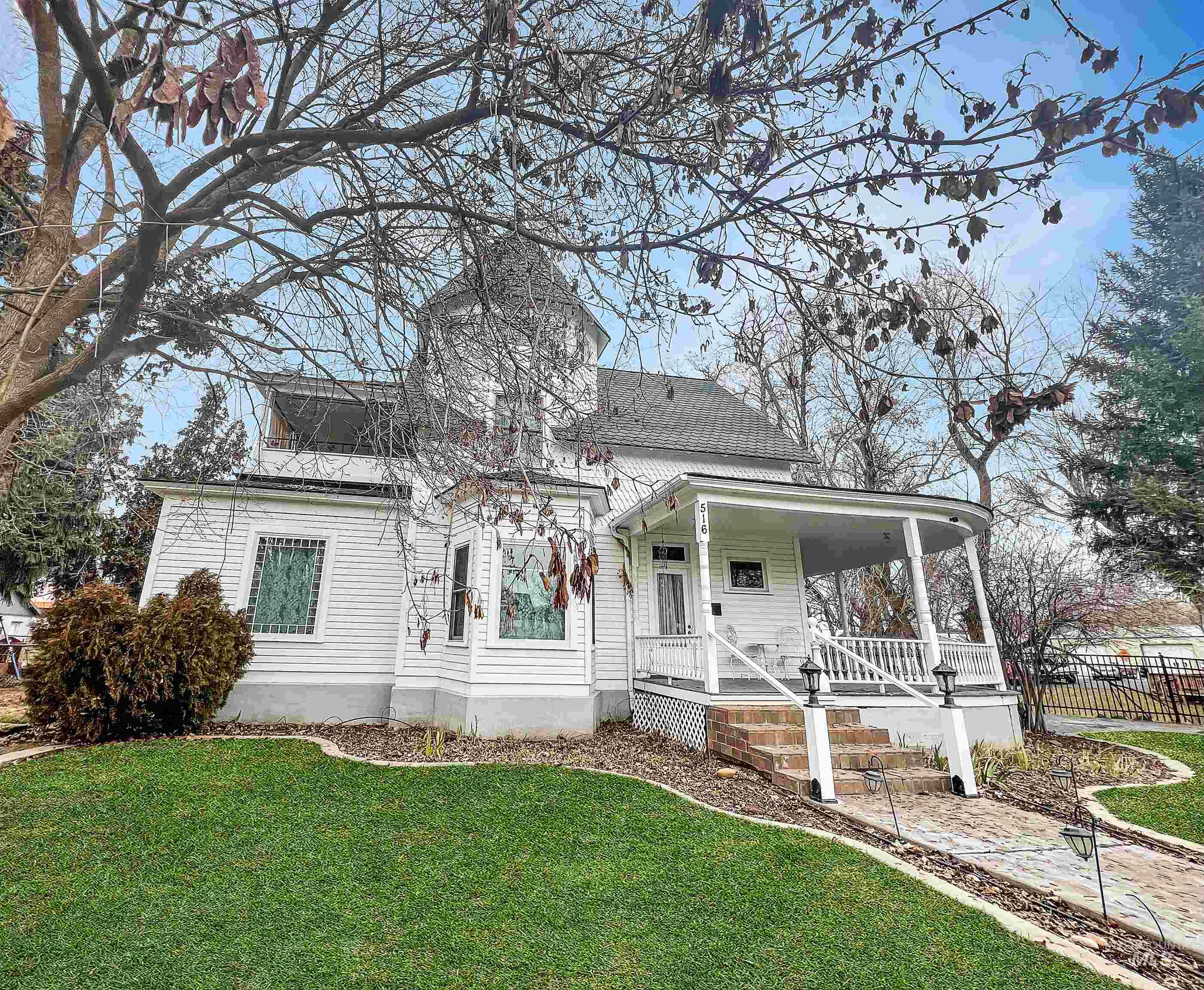 516 E Main, Weiser, Idaho 83672, 3 Bedrooms, 3 Bathrooms, Residential For Sale, Price $550,000, 98976651