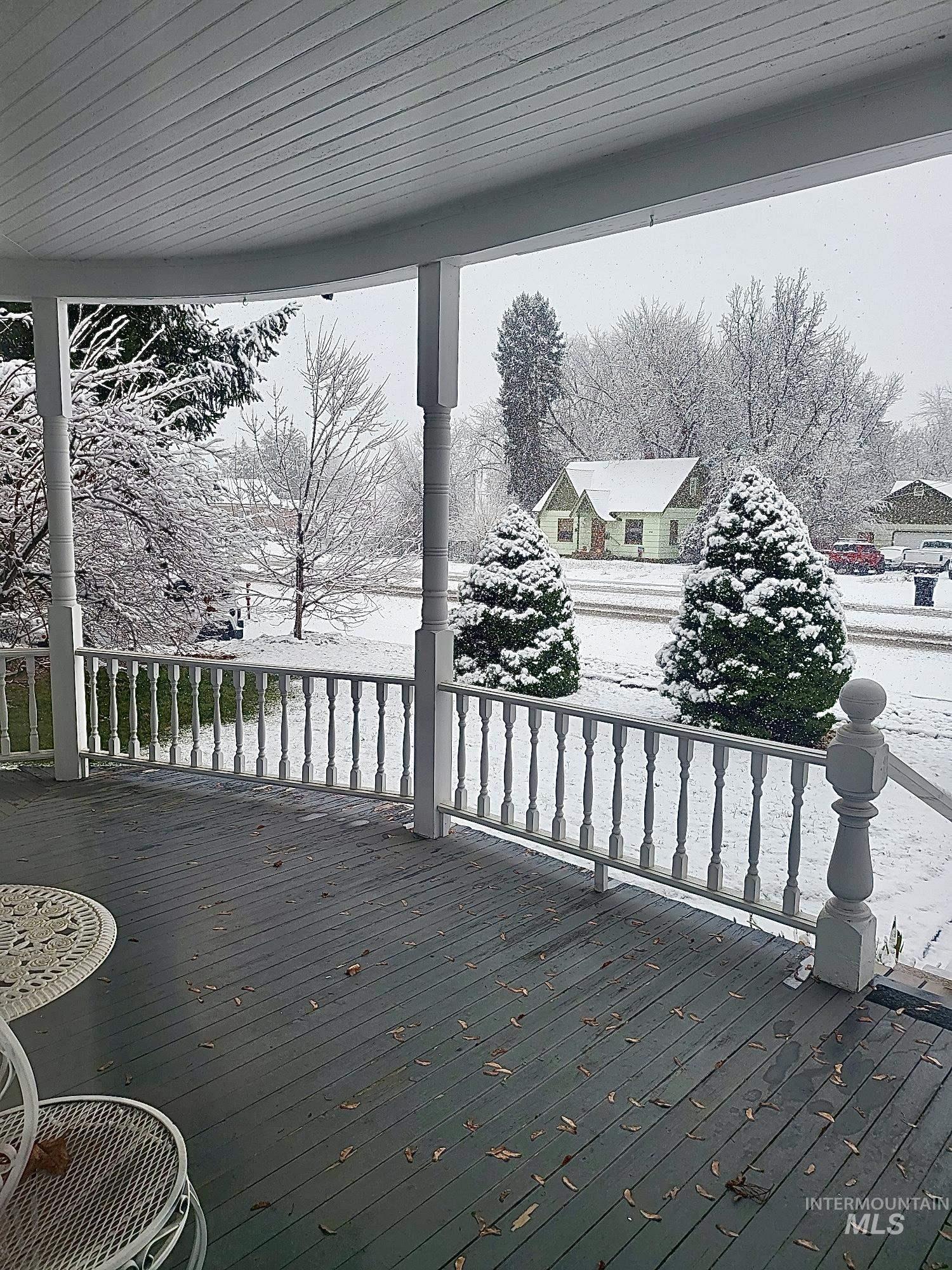 516 E Main, Weiser, Idaho 83672, 3 Bedrooms, 3 Bathrooms, Residential For Sale, Price $550,000, 98976651