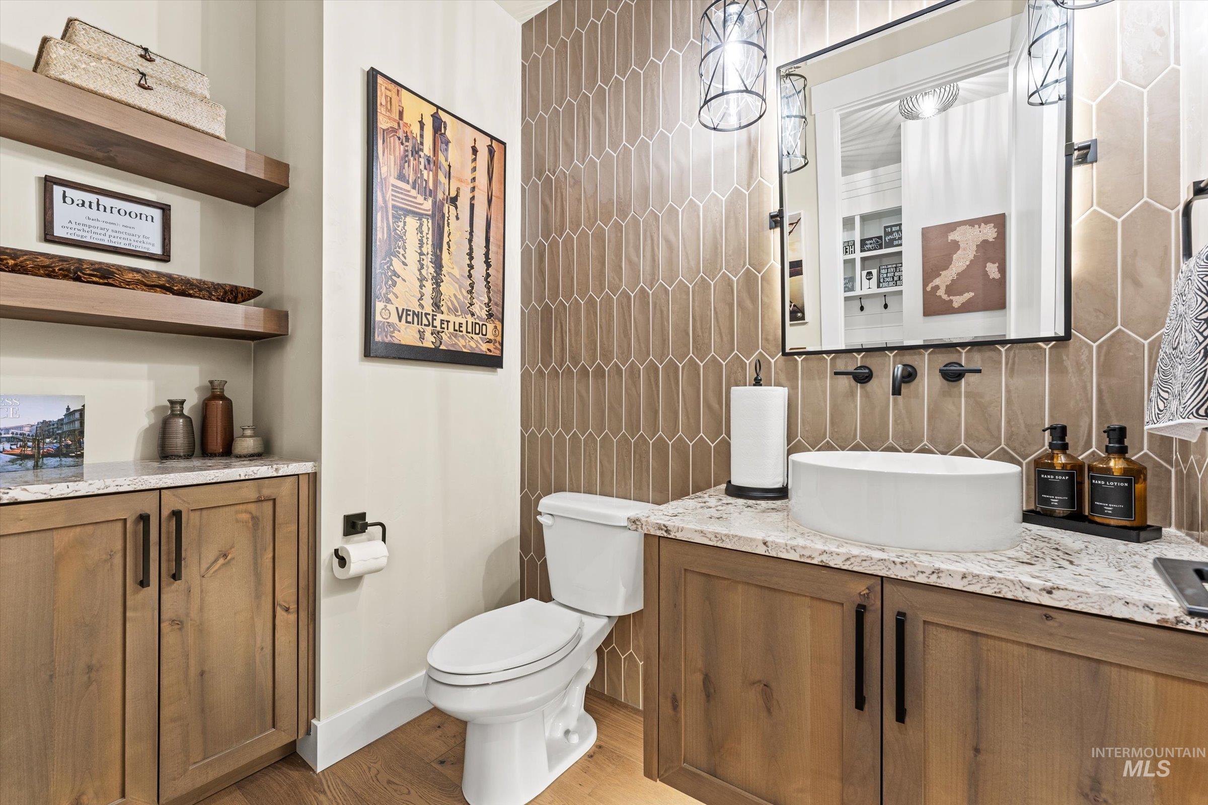 7040 W Founders St, Eagle, Idaho 83616, 5 Bedrooms, 3.5 Bathrooms, Residential For Sale, Price $1,624,900,MLS 98976654