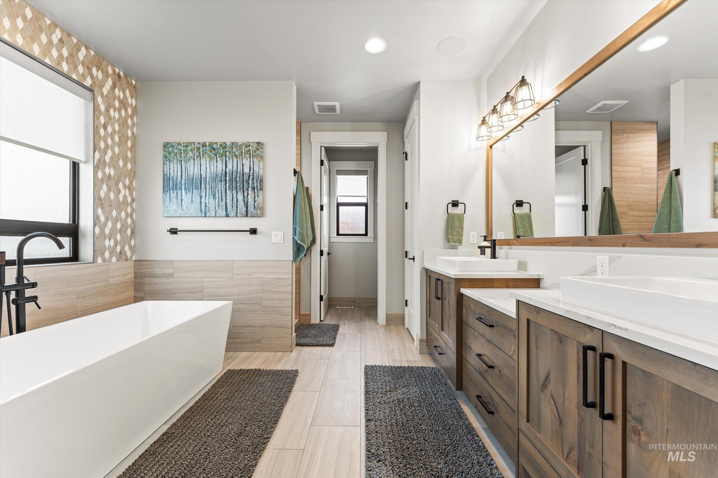 7040 W Founders St, Eagle, Idaho 83616, 5 Bedrooms, 3.5 Bathrooms, Residential For Sale, Price $1,624,900,MLS 98976654