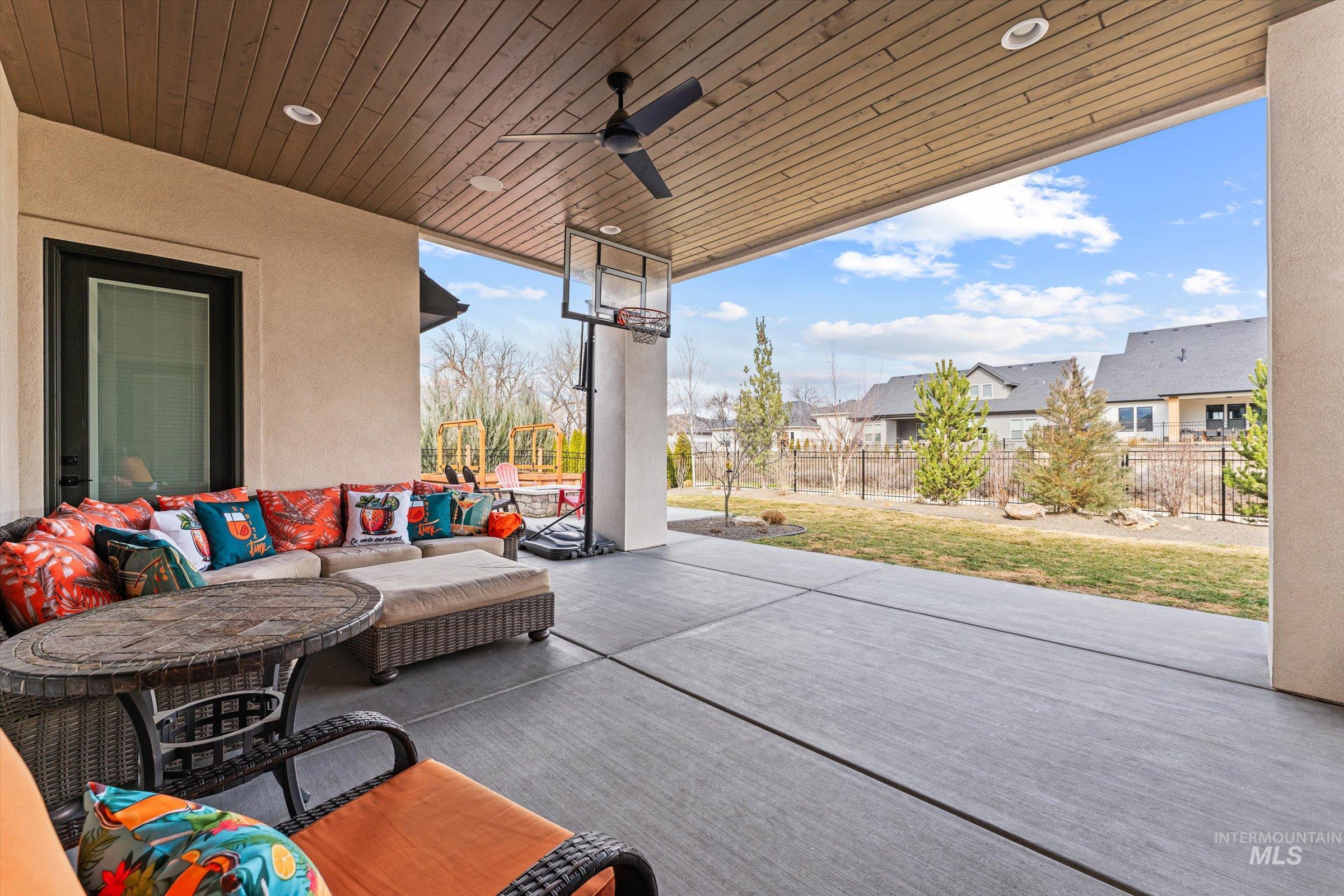 7040 W Founders St, Eagle, Idaho 83616, 5 Bedrooms, 3.5 Bathrooms, Residential For Sale, Price $1,624,900,MLS 98976654