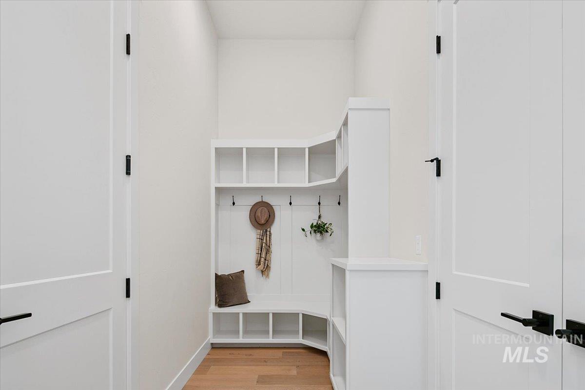 24329 Bay Rum Way, Middleton, Idaho 83644, 5 Bedrooms, 4.5 Bathrooms, Residential For Sale, Price $1,385,000, 98976655