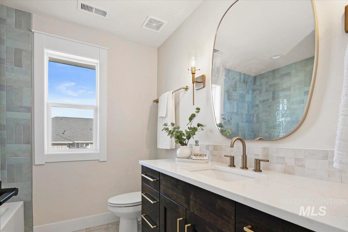 24329 Bay Rum Way, Middleton, Idaho 83644, 5 Bedrooms, 4.5 Bathrooms, Residential For Sale, Price $1,385,000, 98976655