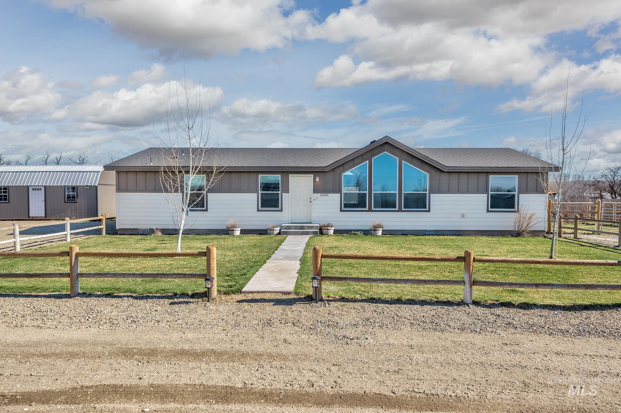 10680 Highway 95, Payette, Idaho 83661, 3 Bedrooms, 2 Bathrooms, Residential For Sale, Price $539,500,MLS 98976656
