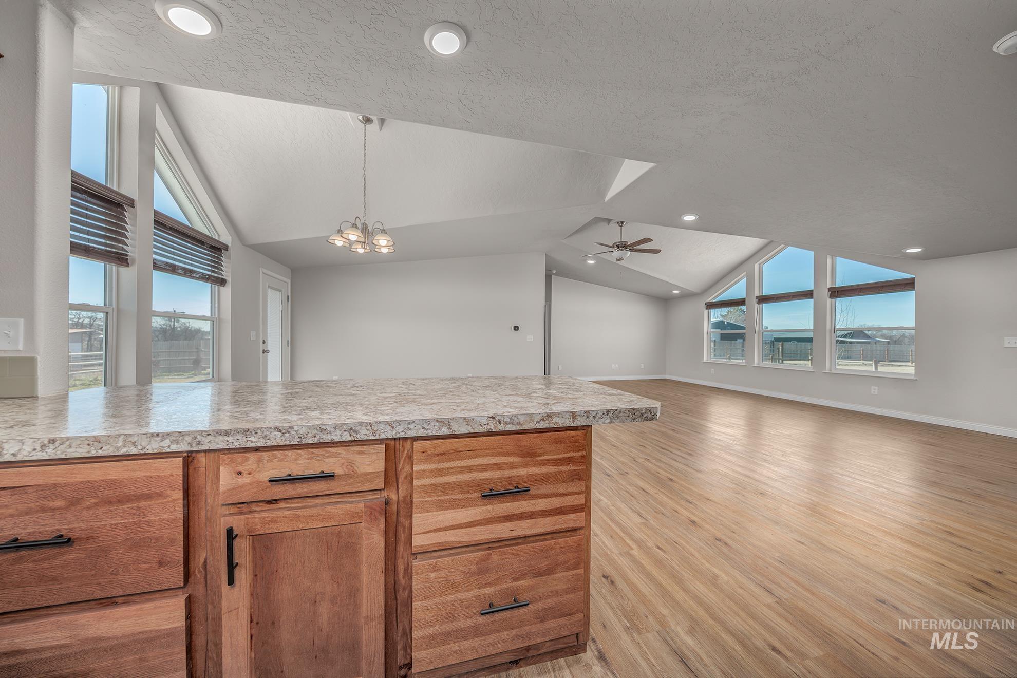 10680 Highway 95, Payette, Idaho 83661, 3 Bedrooms, 2 Bathrooms, Residential For Sale, Price $539,500, 98976656