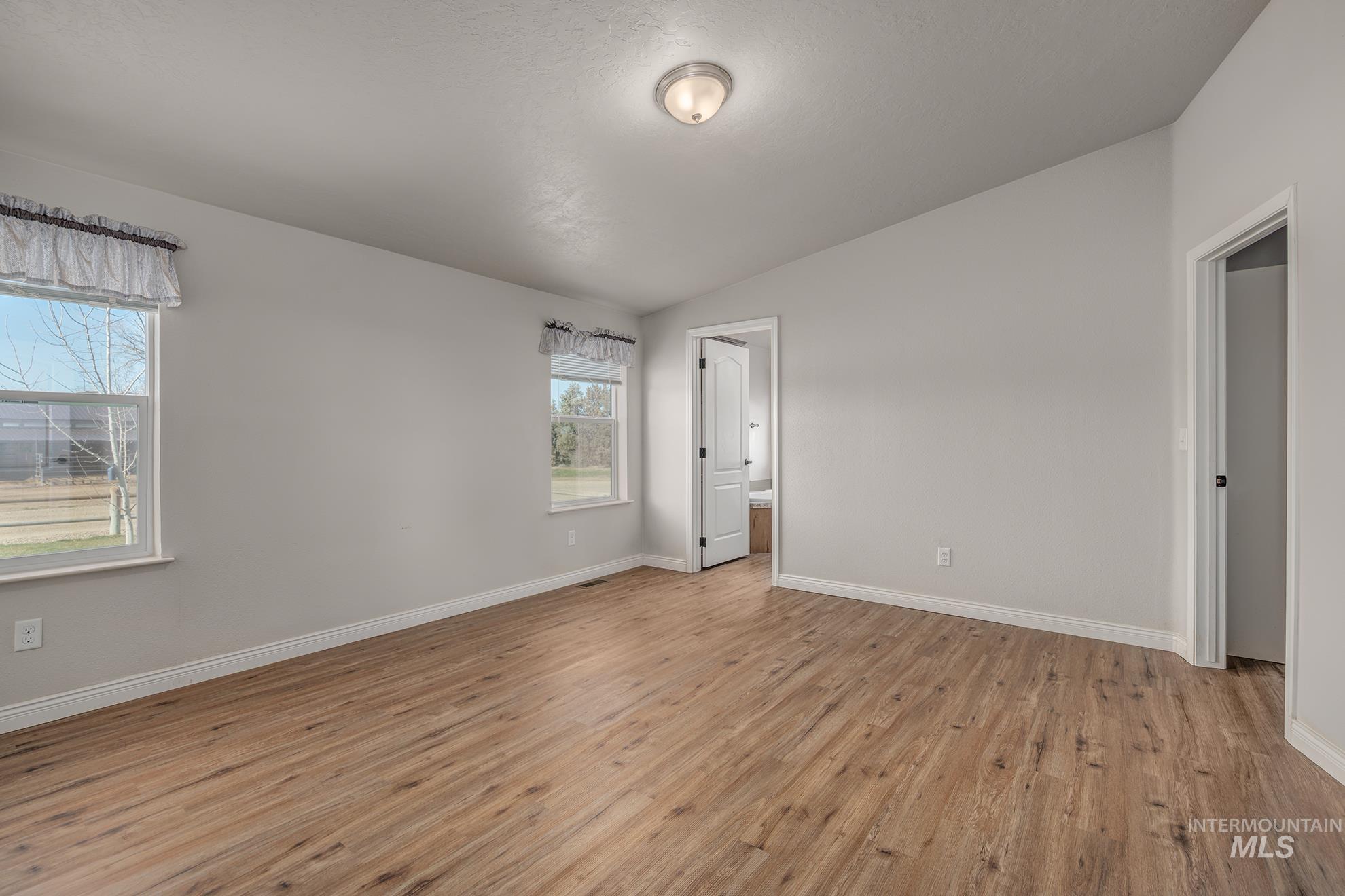 10680 Highway 95, Payette, Idaho 83661, 3 Bedrooms, 2 Bathrooms, Residential For Sale, Price $539,500, 98976656