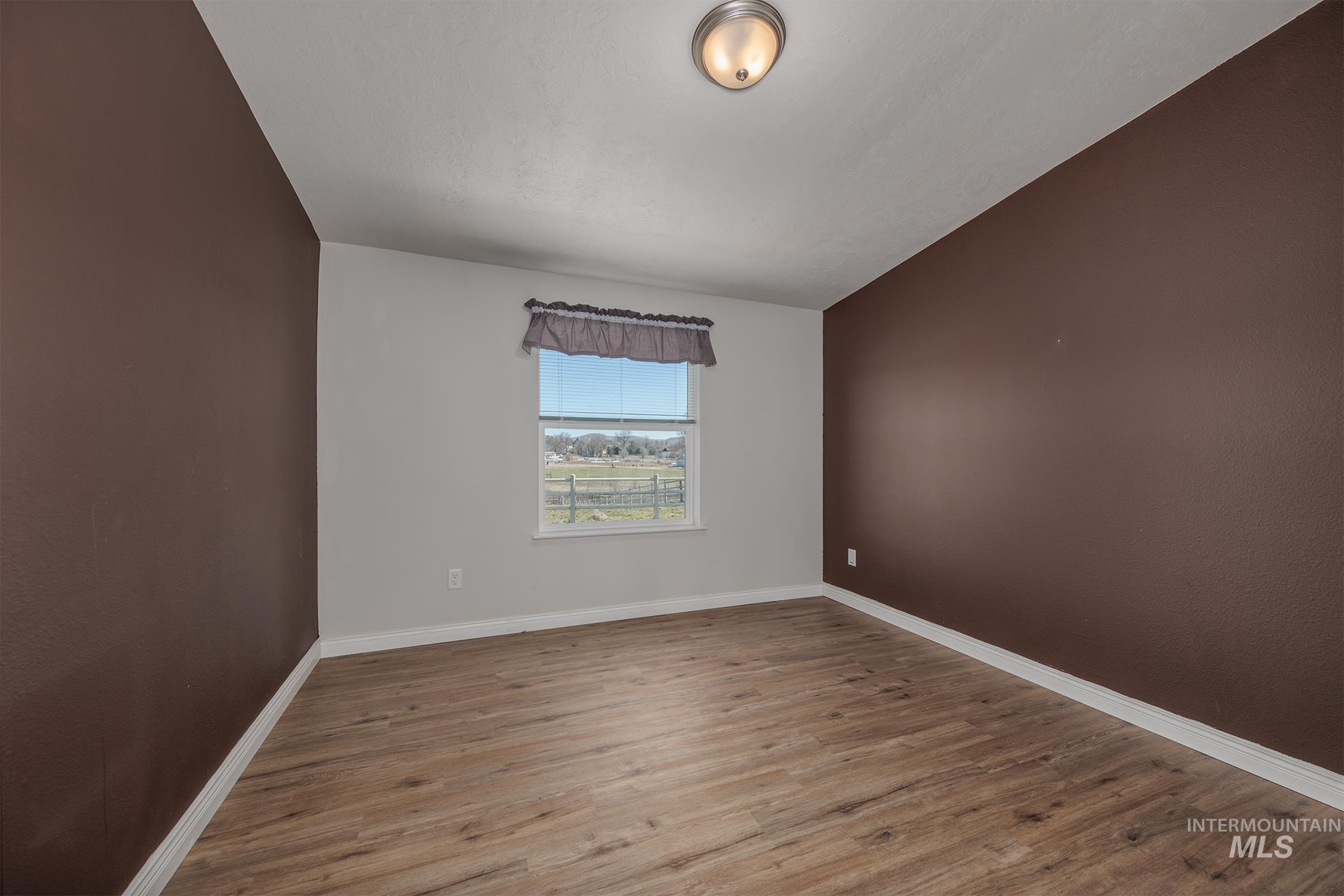 10680 Highway 95, Payette, Idaho 83661, 3 Bedrooms, 2 Bathrooms, Residential For Sale, Price $539,500, 98976656