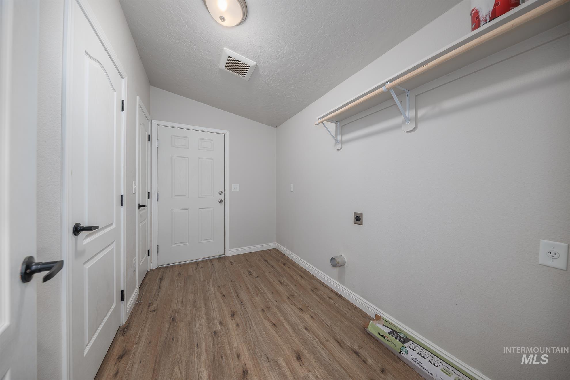 10680 Highway 95, Payette, Idaho 83661, 3 Bedrooms, 2 Bathrooms, Residential For Sale, Price $539,500, 98976656