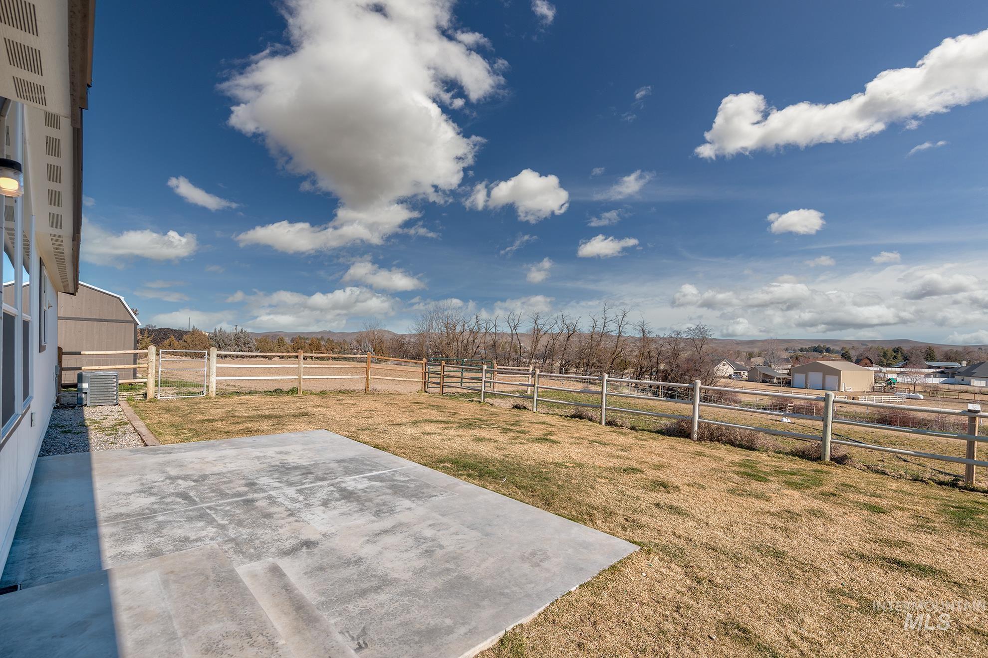 10680 Highway 95, Payette, Idaho 83661, 3 Bedrooms, 2 Bathrooms, Residential For Sale, Price $539,500, 98976656