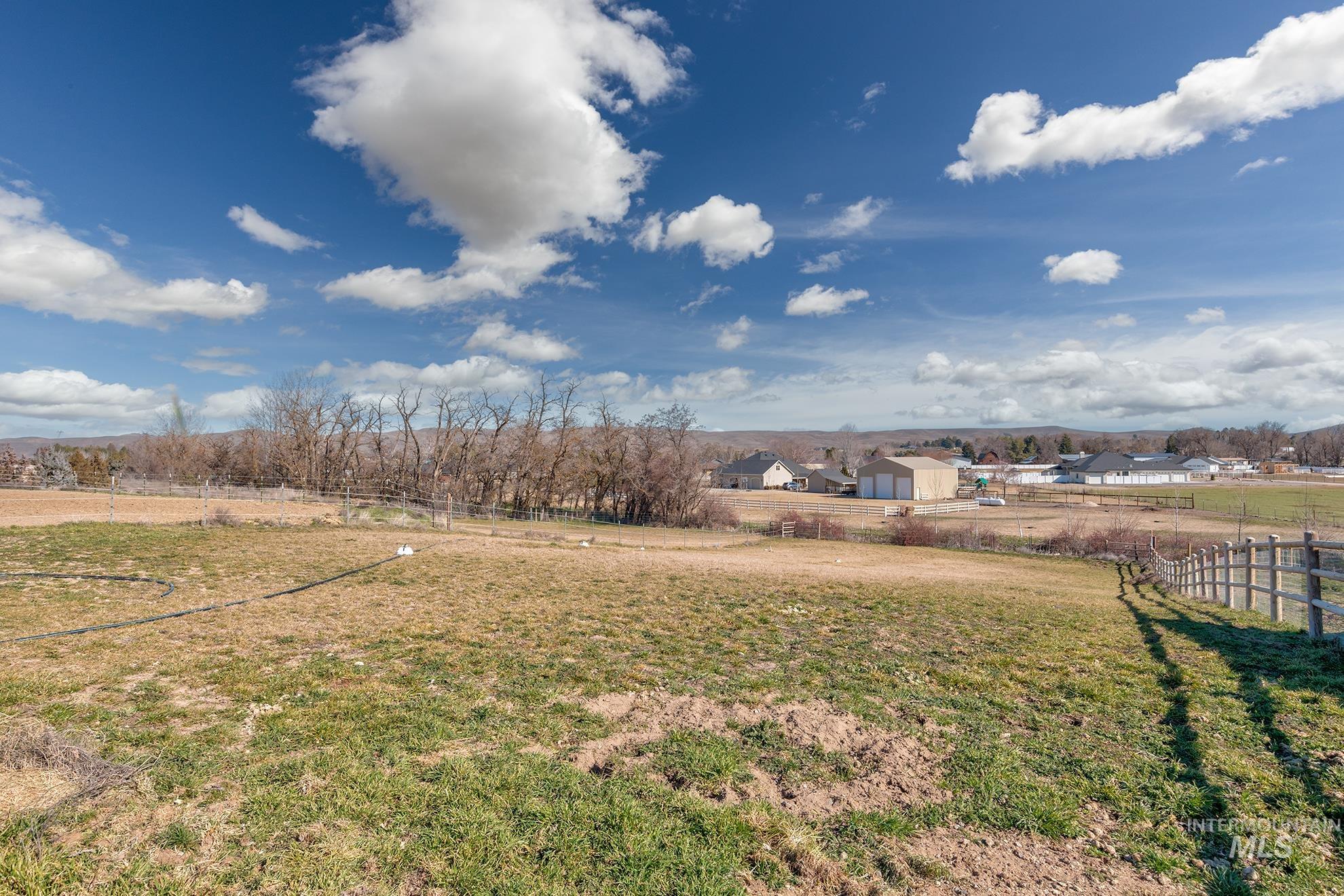 10680 Highway 95, Payette, Idaho 83661, 3 Bedrooms, 2 Bathrooms, Residential For Sale, Price $539,500, 98976656