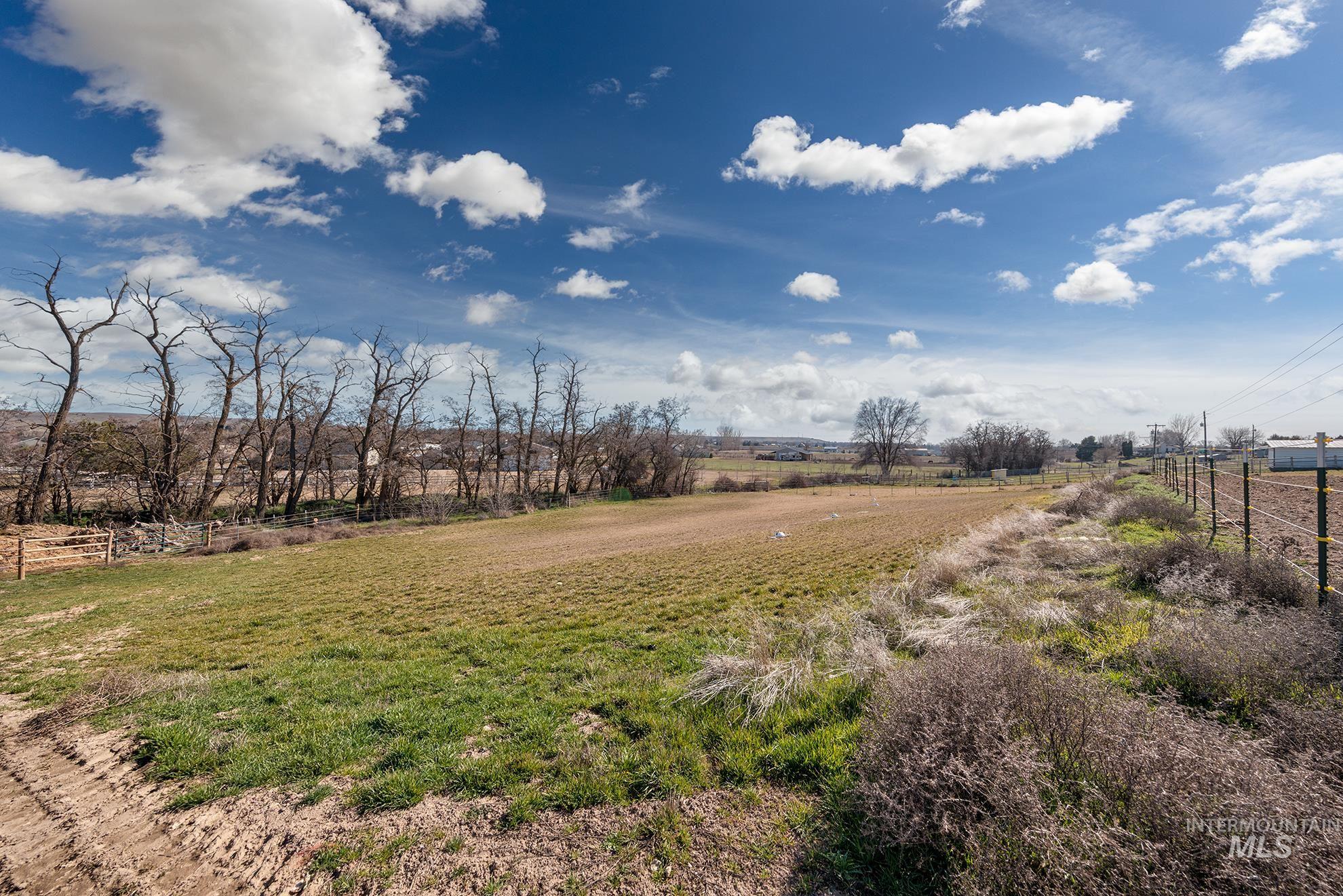 10680 Highway 95, Payette, Idaho 83661, 3 Bedrooms, 2 Bathrooms, Residential For Sale, Price $539,500, 98976656