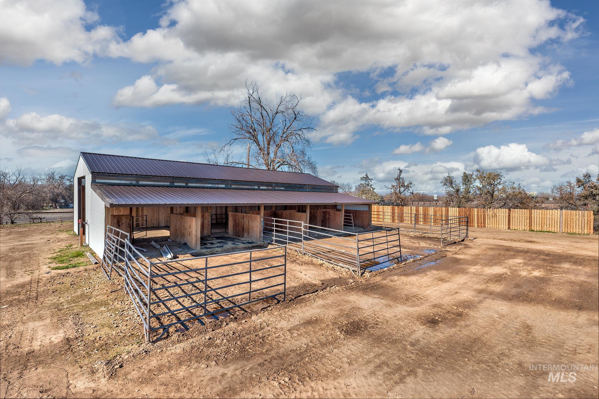 10680 Highway 95, Payette, Idaho 83661, 3 Bedrooms, 2 Bathrooms, Residential For Sale, Price $539,500, 98976656