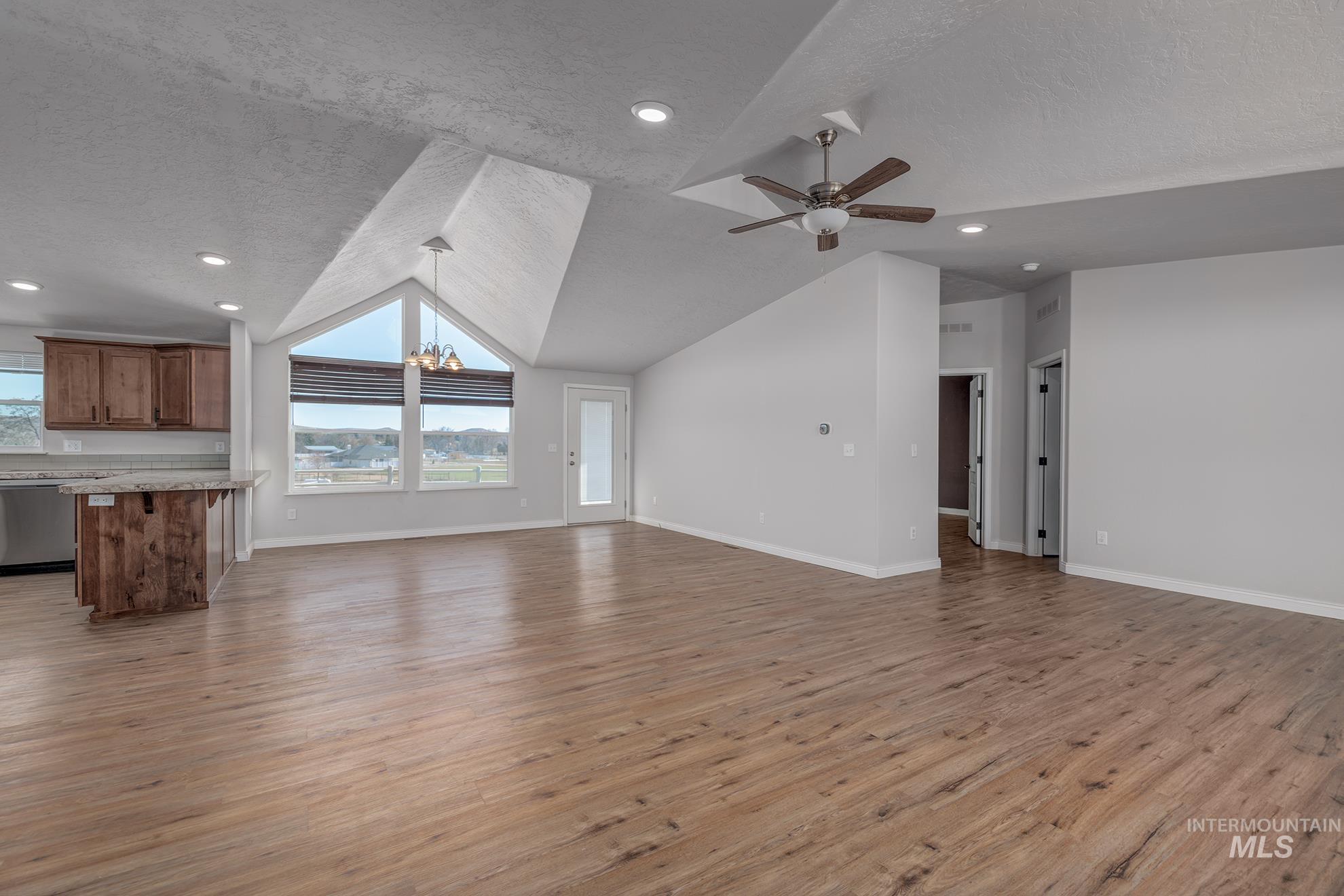 10680 Highway 95, Payette, Idaho 83661, 3 Bedrooms, 2 Bathrooms, Residential For Sale, Price $539,500, 98976656