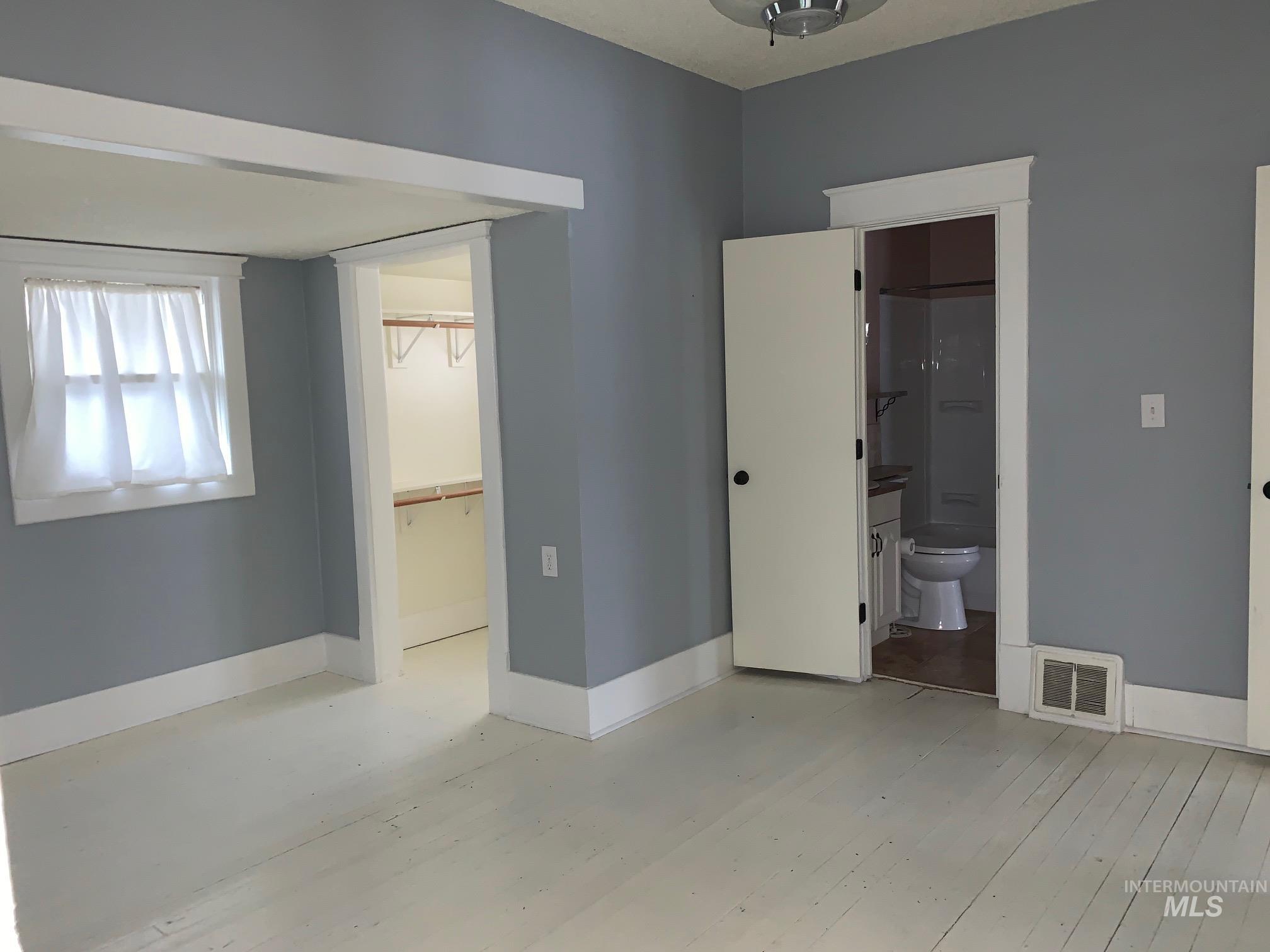 1805 S 3rd Street, Nampa, Idaho 83651, 2 Bedrooms, 1 Bathroom, Residential For Sale, Price $299,000,MLS 98976657