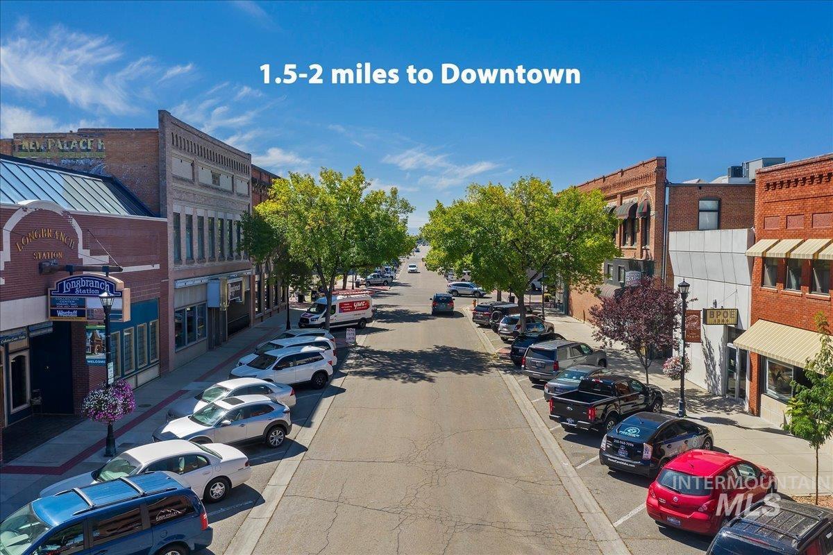 1805 S 3rd Street, Nampa, Idaho 83651, 2 Bedrooms, 1 Bathroom, Residential For Sale, Price $299,000,MLS 98976657