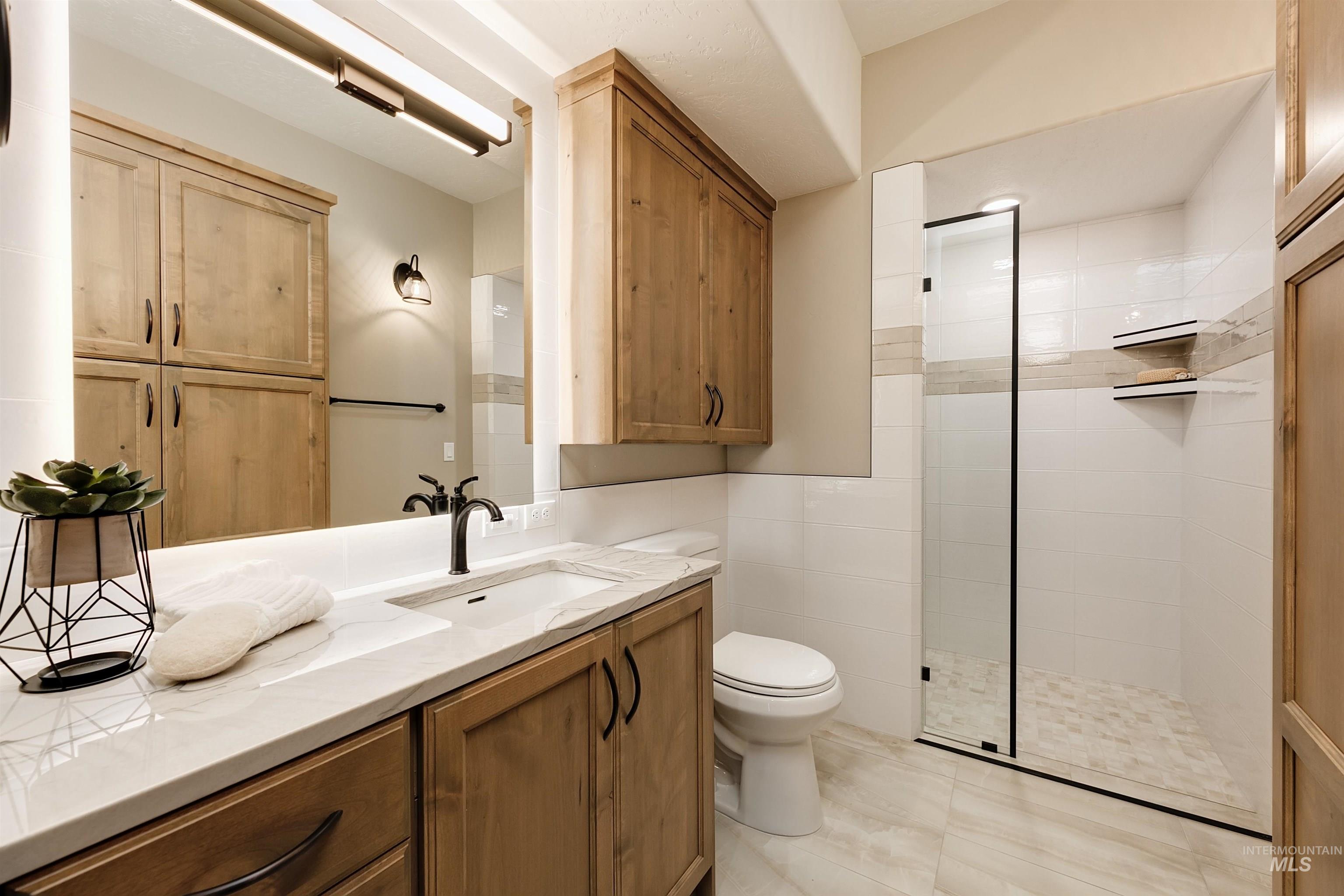 79 E Aikens Street, Eagle, Idaho 83616, 2 Bedrooms, 2 Bathrooms, Residential For Sale, Price $745,000,MLS 98976659