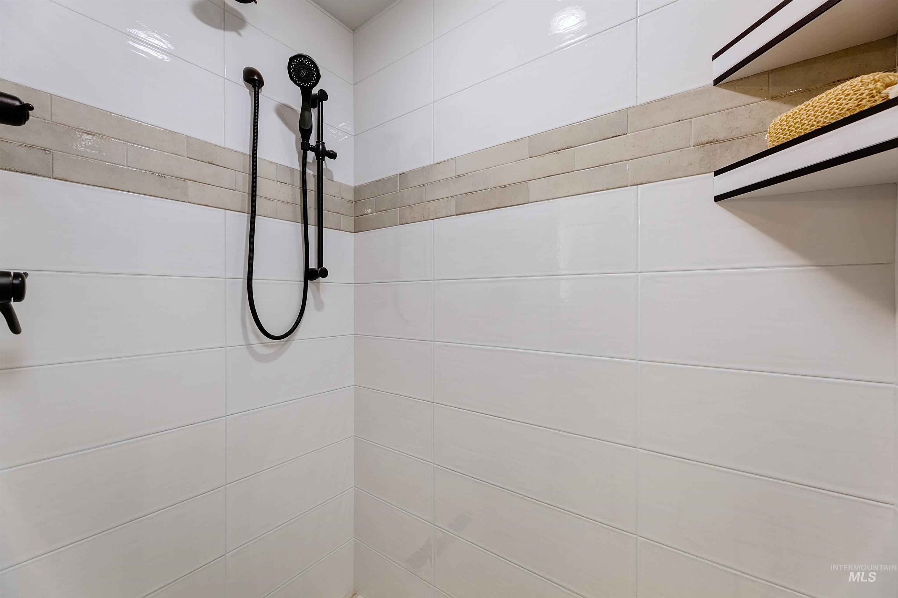 79 E Aikens Street, Eagle, Idaho 83616, 2 Bedrooms, 2 Bathrooms, Residential For Sale, Price $745,000,MLS 98976659