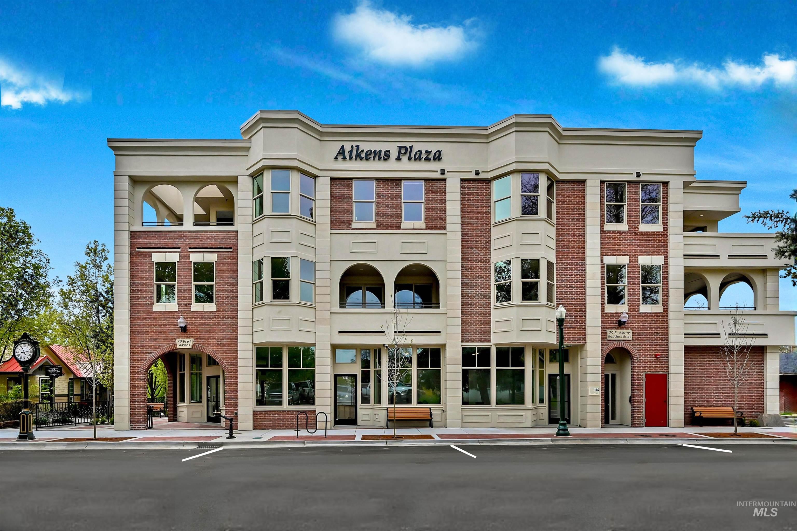 79 E Aikens Street, Eagle, Idaho 83616, 2 Bedrooms, 2 Bathrooms, Residential For Sale, Price $745,000, 98976659