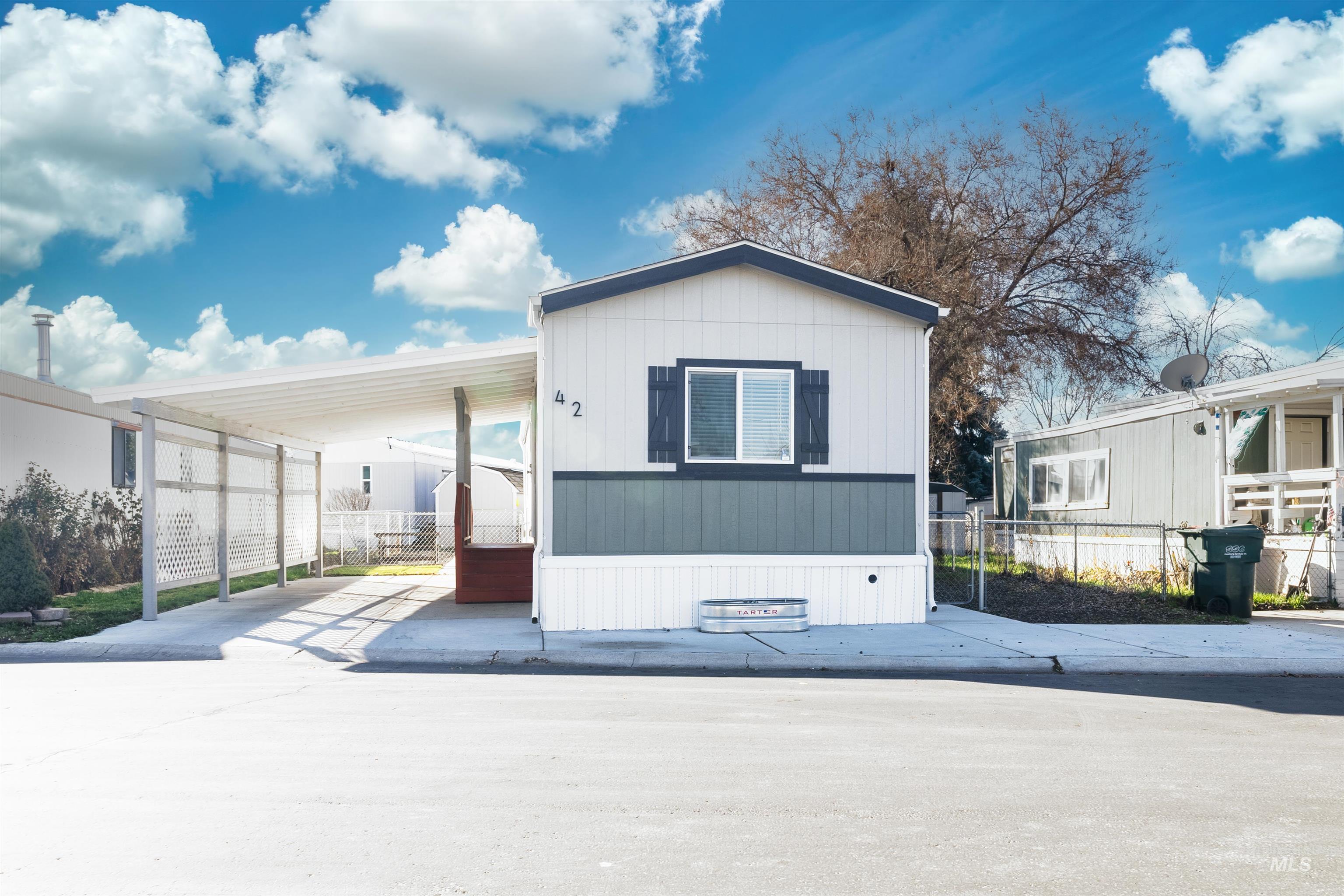 424 W Cherry Lane, Meridian, Idaho 83642, 2 Bedrooms, 2 Bathrooms, Residential For Sale, Price $153,400, 98976663