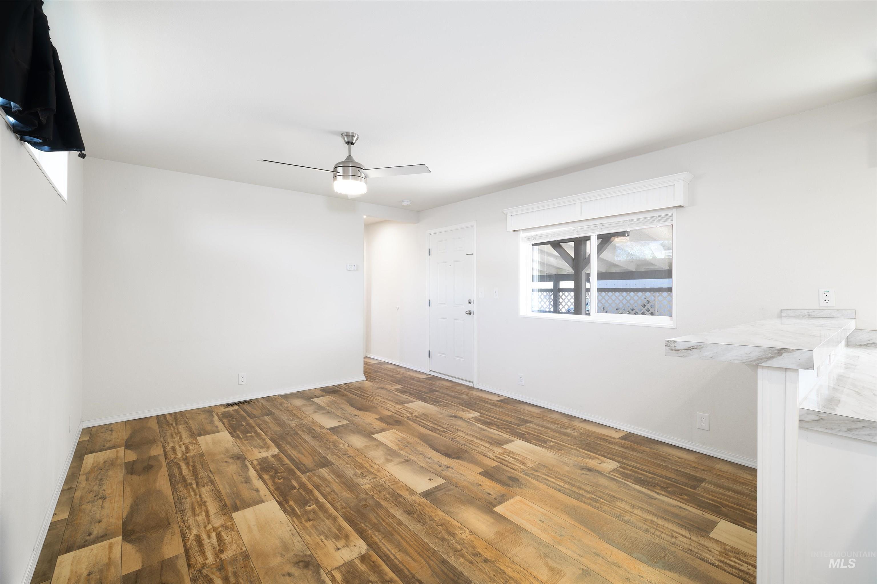 424 W Cherry Lane, Meridian, Idaho 83642, 2 Bedrooms, 2 Bathrooms, Residential For Sale, Price $153,400, 98976663