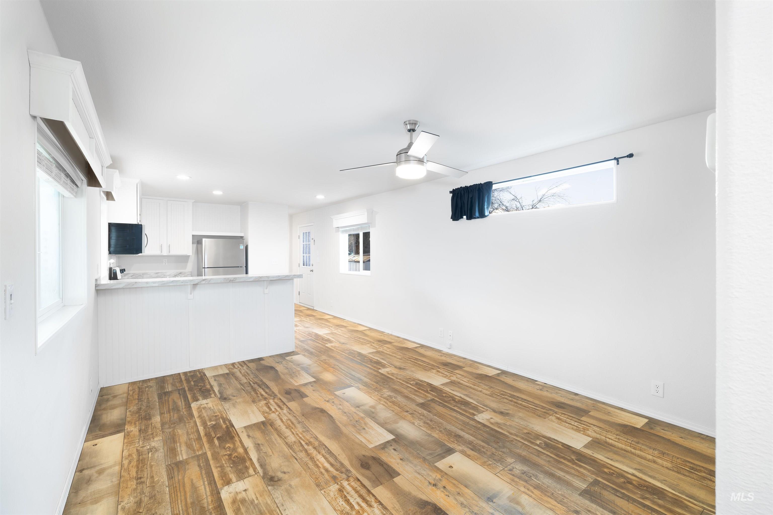 424 W Cherry Lane, Meridian, Idaho 83642, 2 Bedrooms, 2 Bathrooms, Residential For Sale, Price $153,400, 98976663