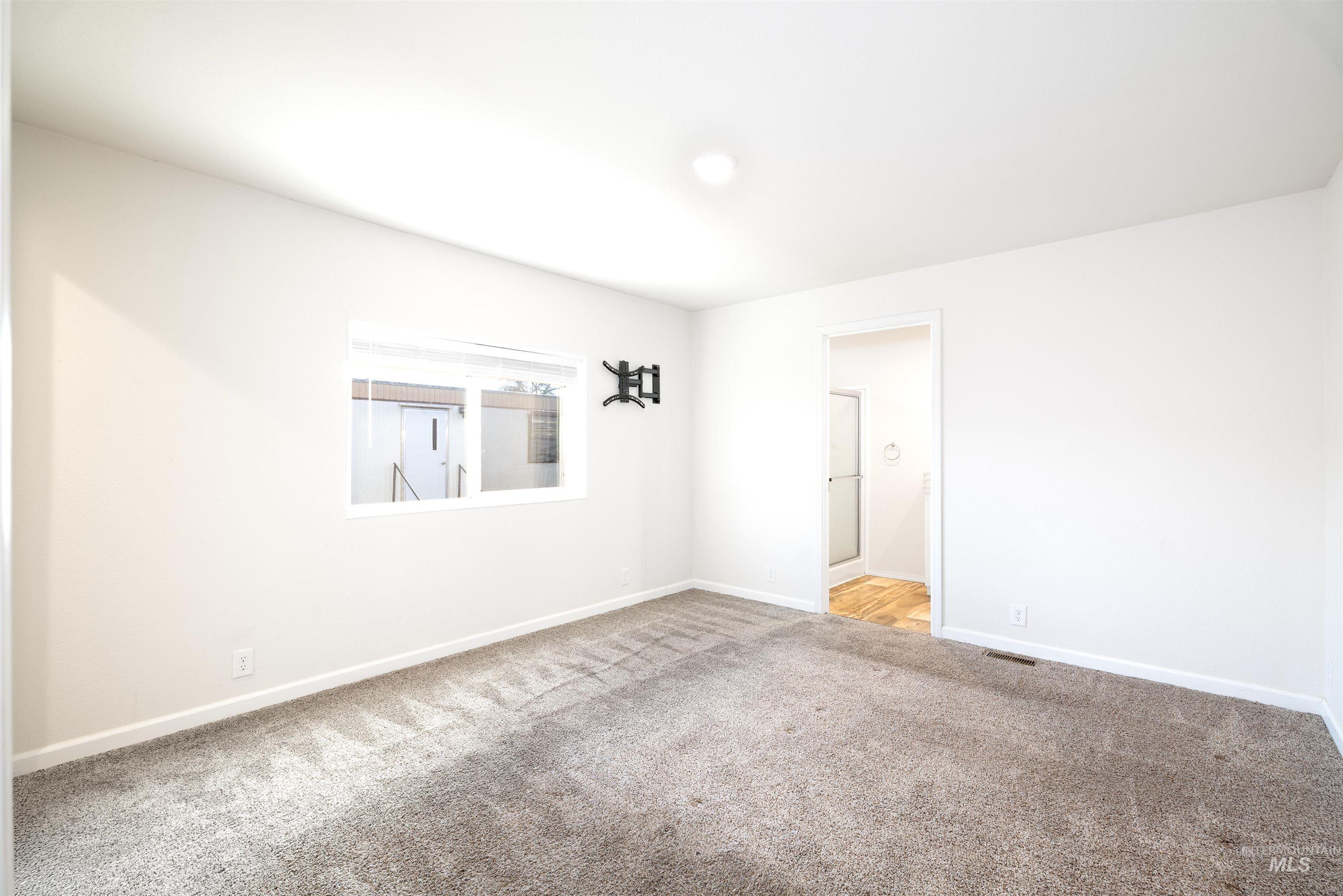 424 W Cherry Lane, Meridian, Idaho 83642, 2 Bedrooms, 2 Bathrooms, Residential For Sale, Price $153,400, 98976663