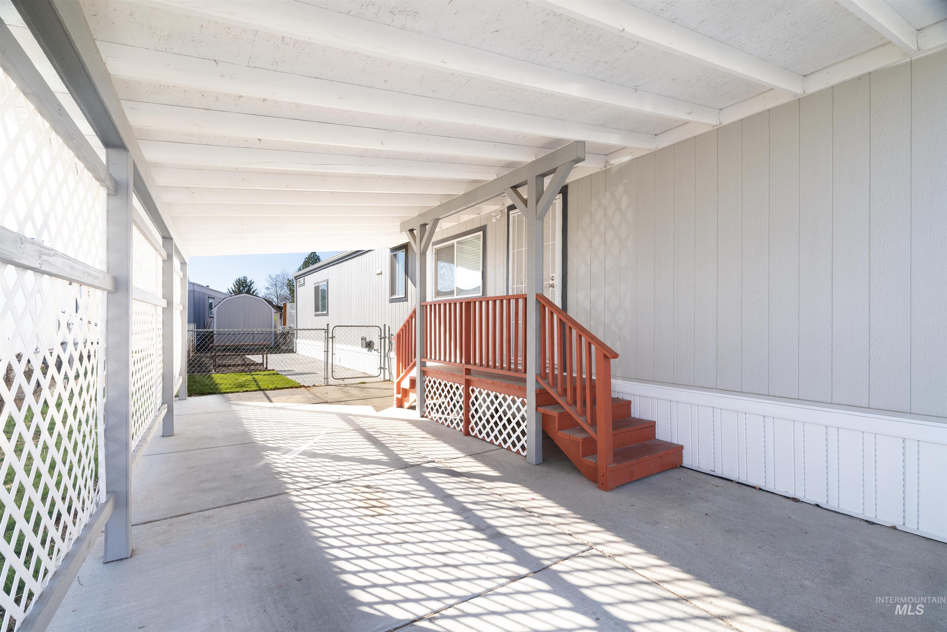 424 W Cherry Lane, Meridian, Idaho 83642, 2 Bedrooms, 2 Bathrooms, Residential For Sale, Price $153,400, 98976663