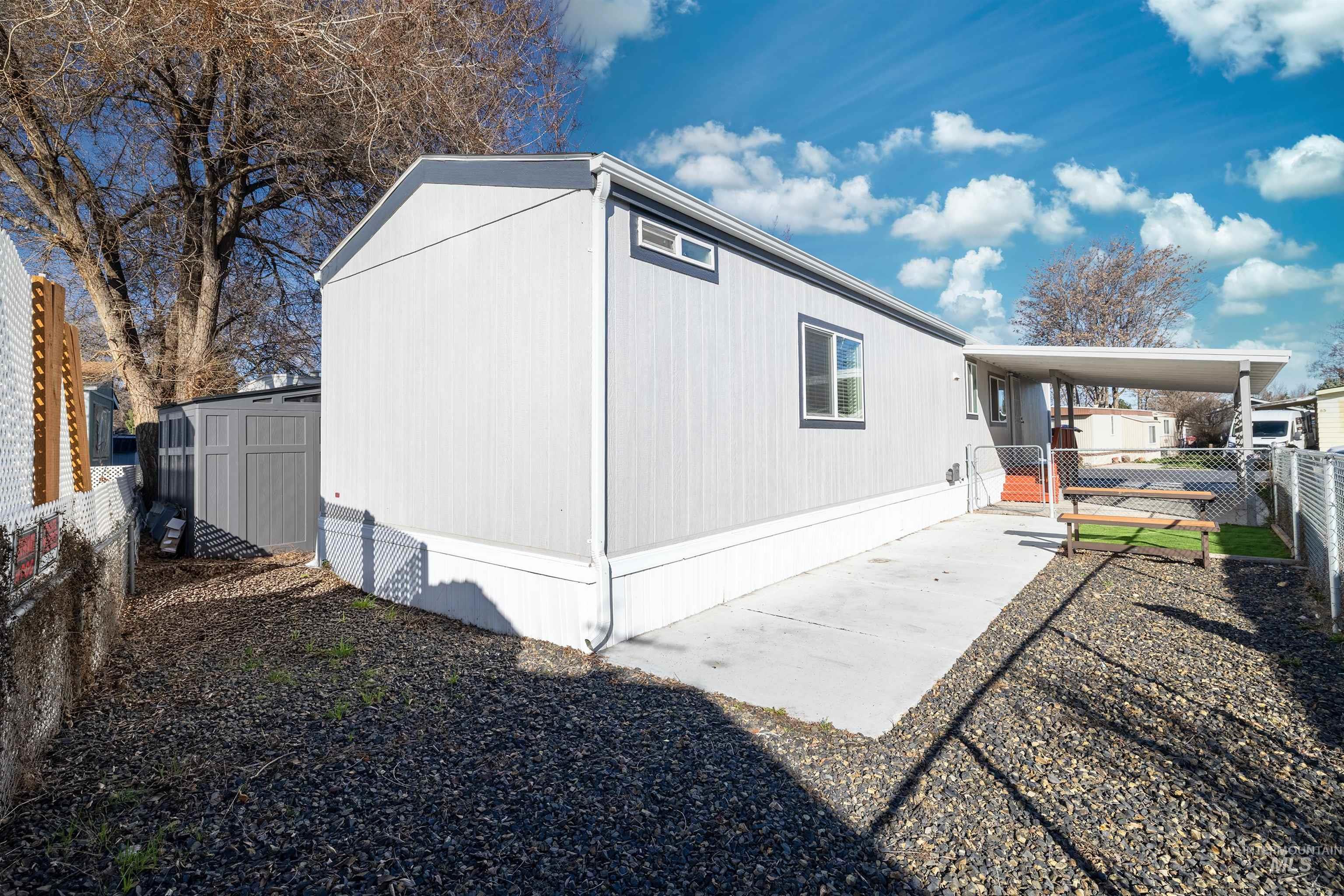 424 W Cherry Lane, Meridian, Idaho 83642, 2 Bedrooms, 2 Bathrooms, Residential For Sale, Price $153,400, 98976663