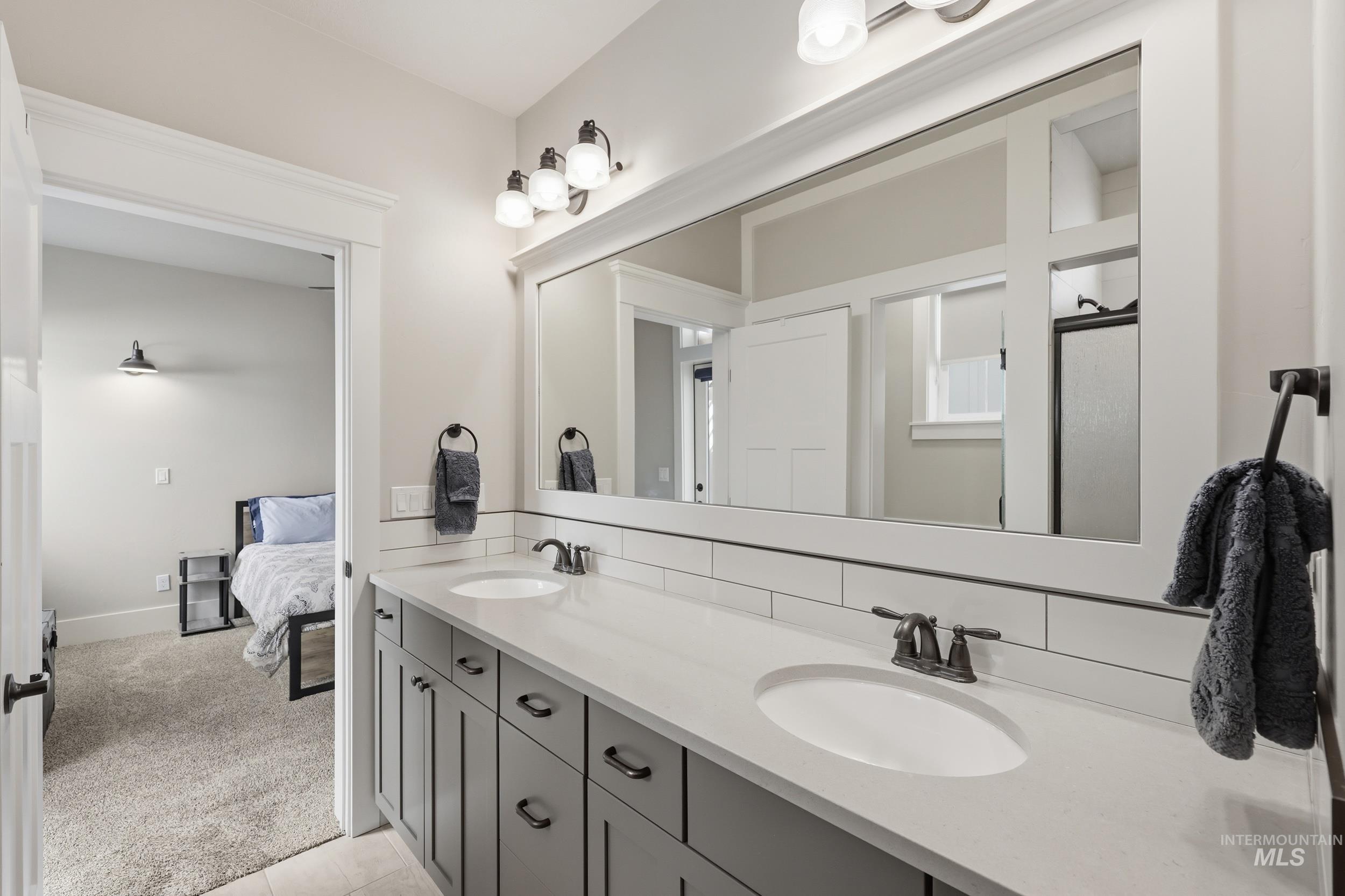 127 Mathie, Eagle, Idaho 83616, 3 Bedrooms, 2.5 Bathrooms, Residential Income For Sale, Price $549,500, 98976667