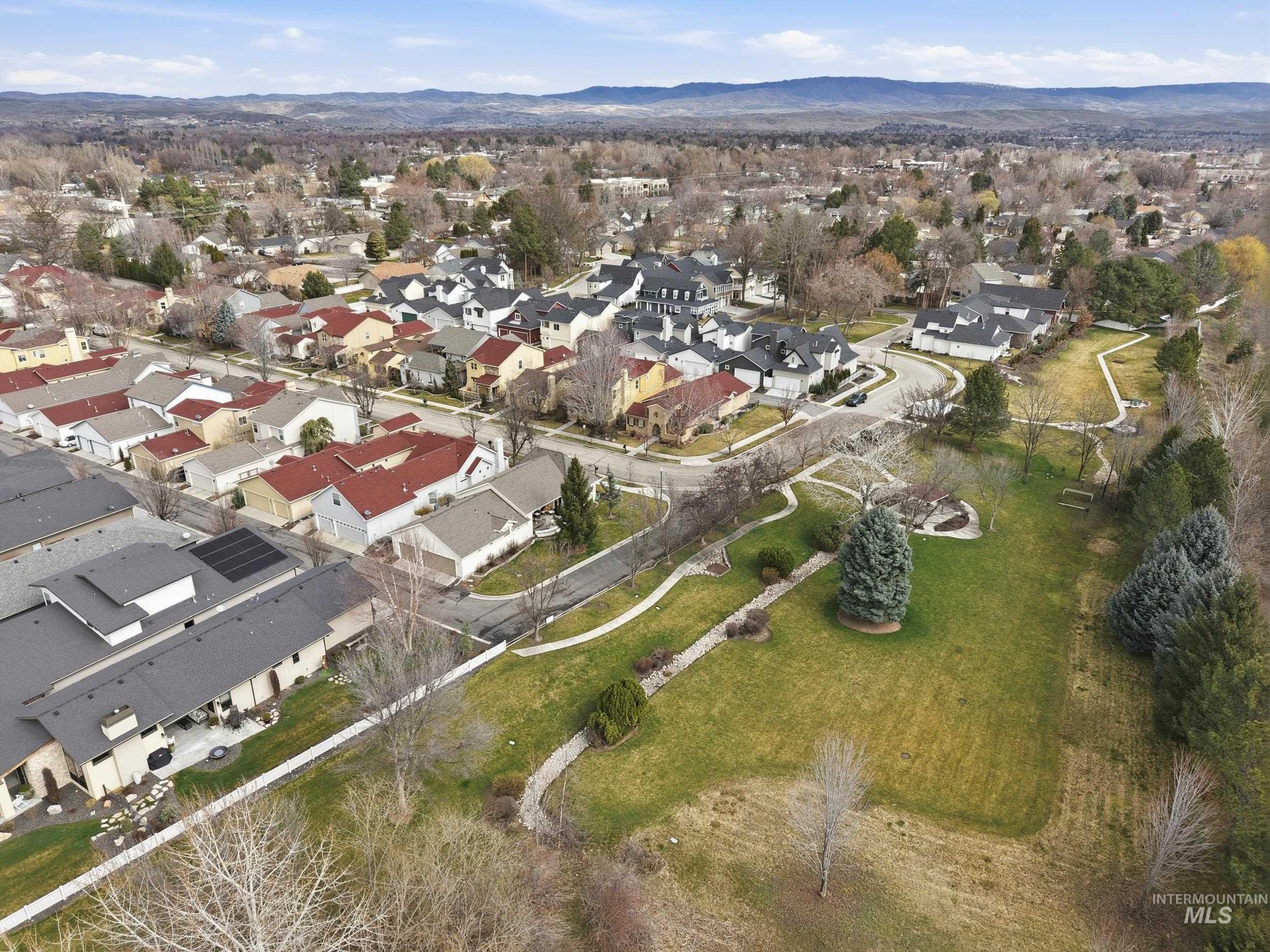 127 Mathie, Eagle, Idaho 83616, 3 Bedrooms, 2.5 Bathrooms, Residential Income For Sale, Price $549,500, 98976667