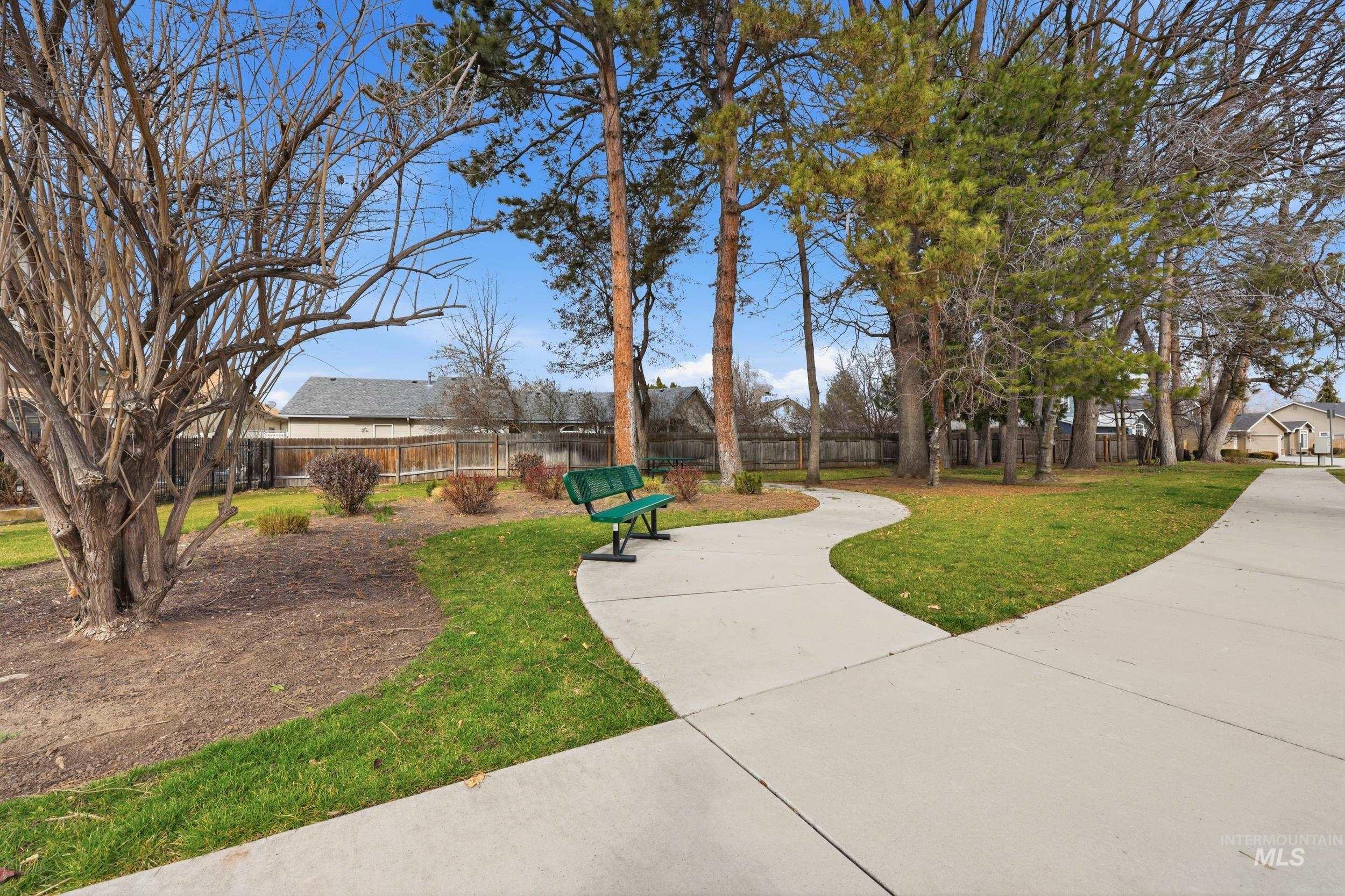 127 Mathie, Eagle, Idaho 83616, 3 Bedrooms, 2.5 Bathrooms, Residential Income For Sale, Price $549,500, 98976667