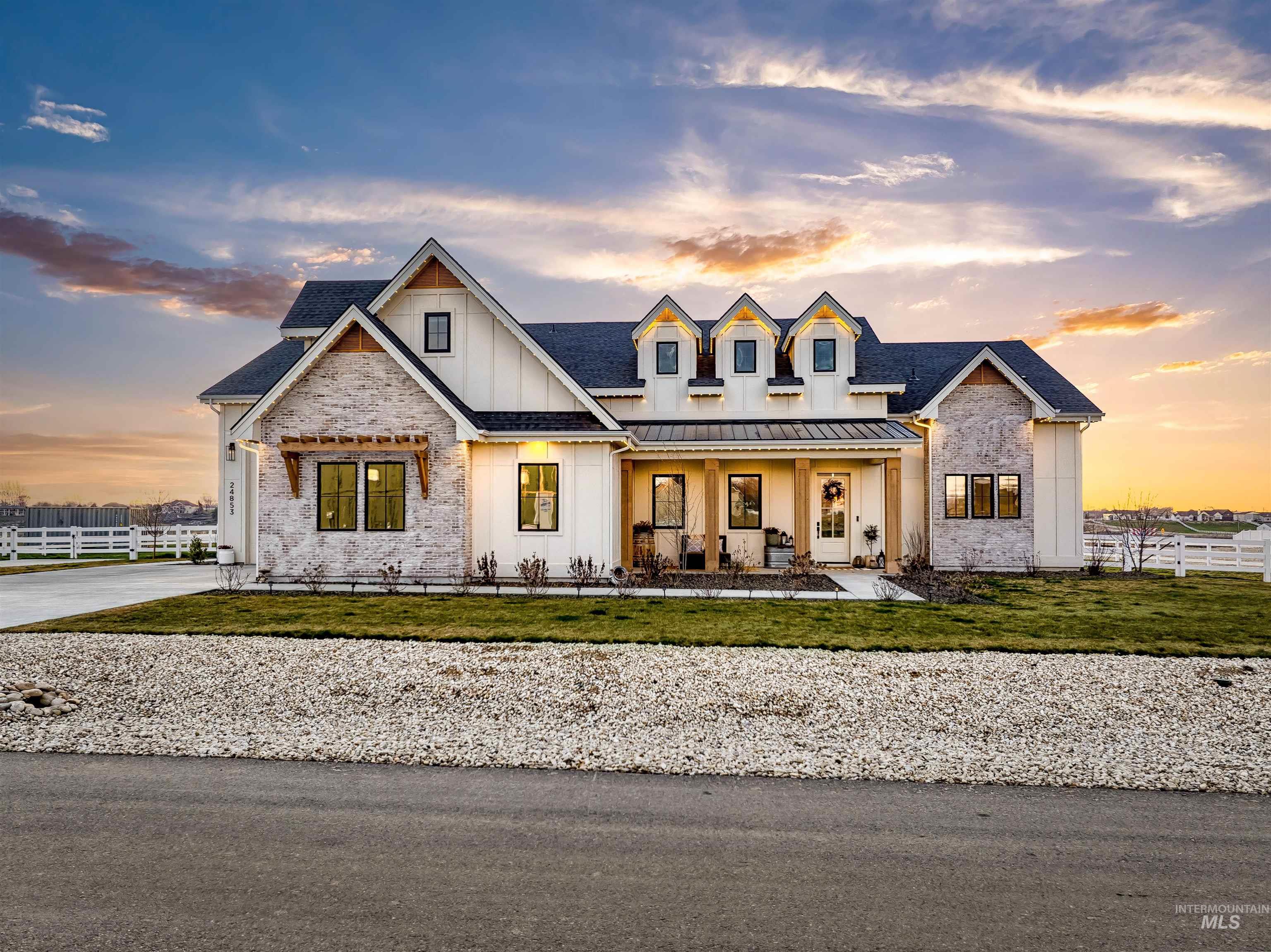 24853 Haflinger Way, Middleton, Idaho 83644, 4 Bedrooms, 4 Bathrooms, Residential For Sale, Price $1,399,900, 98976668