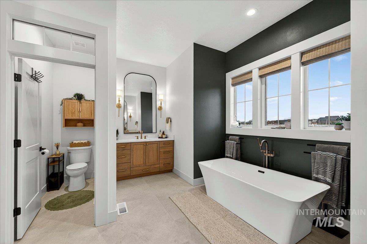 24853 Haflinger Way, Middleton, Idaho 83644, 4 Bedrooms, 4 Bathrooms, Residential For Sale, Price $1,399,900, 98976668