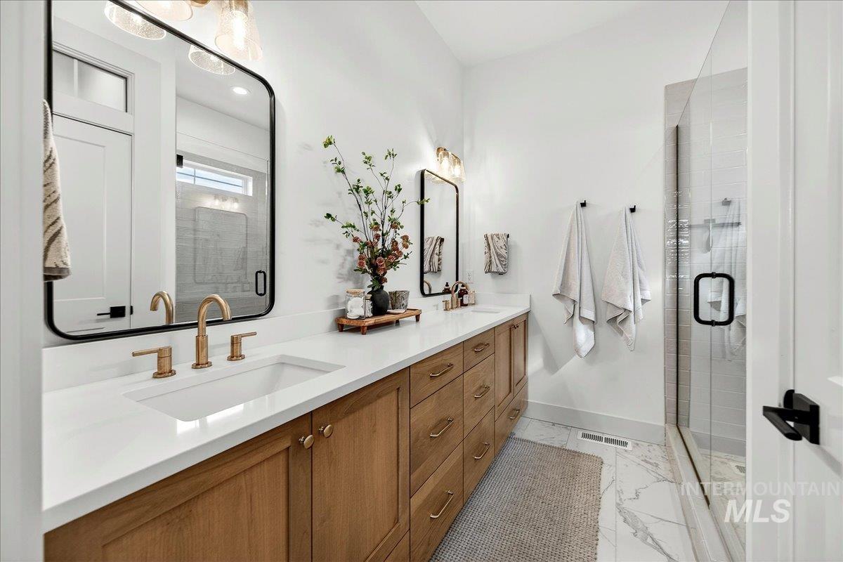 24853 Haflinger Way, Middleton, Idaho 83644, 4 Bedrooms, 4 Bathrooms, Residential For Sale, Price $1,399,900, 98976668