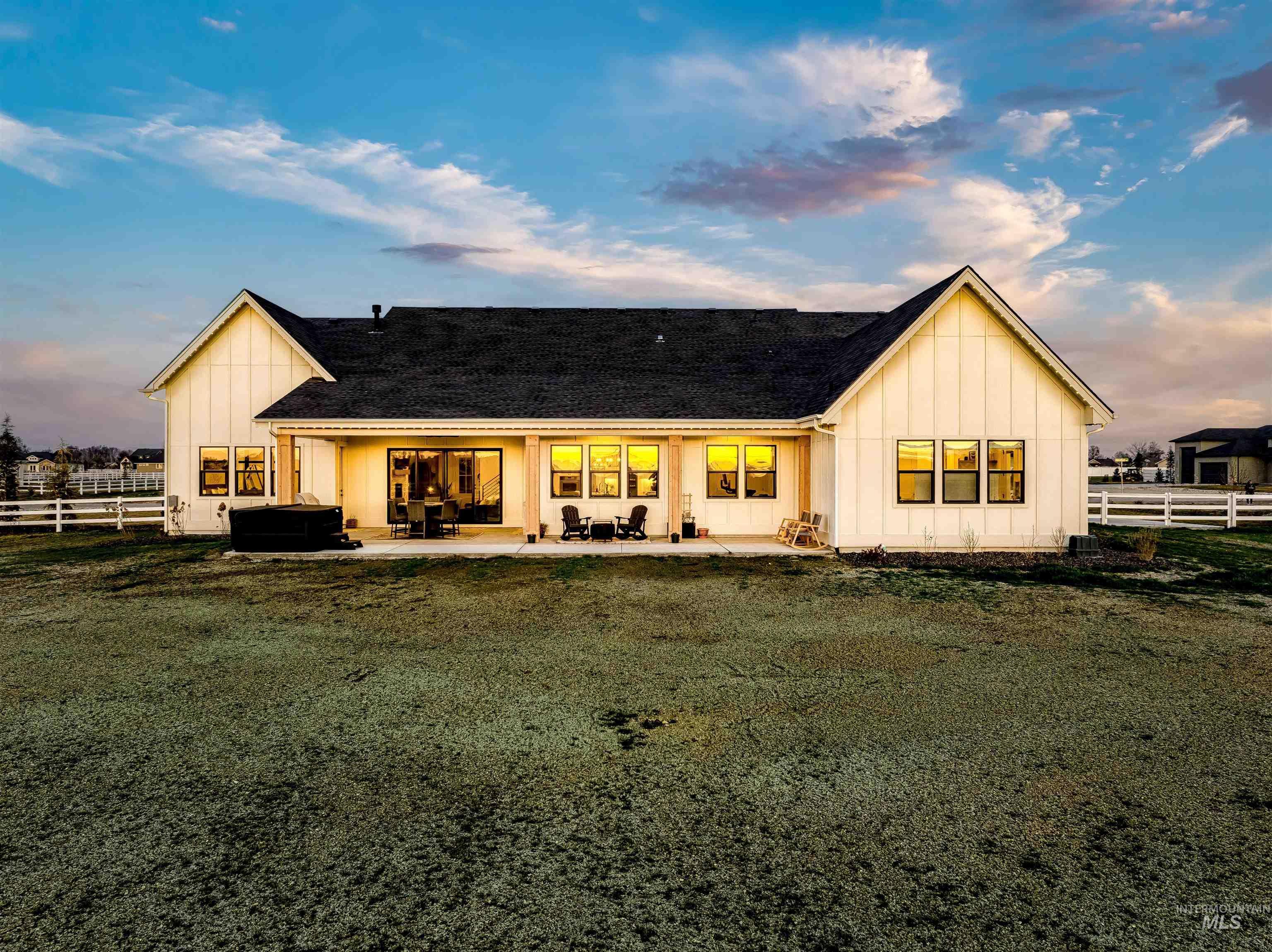 24853 Haflinger Way, Middleton, Idaho 83644, 4 Bedrooms, 4 Bathrooms, Residential For Sale, Price $1,399,900, 98976668