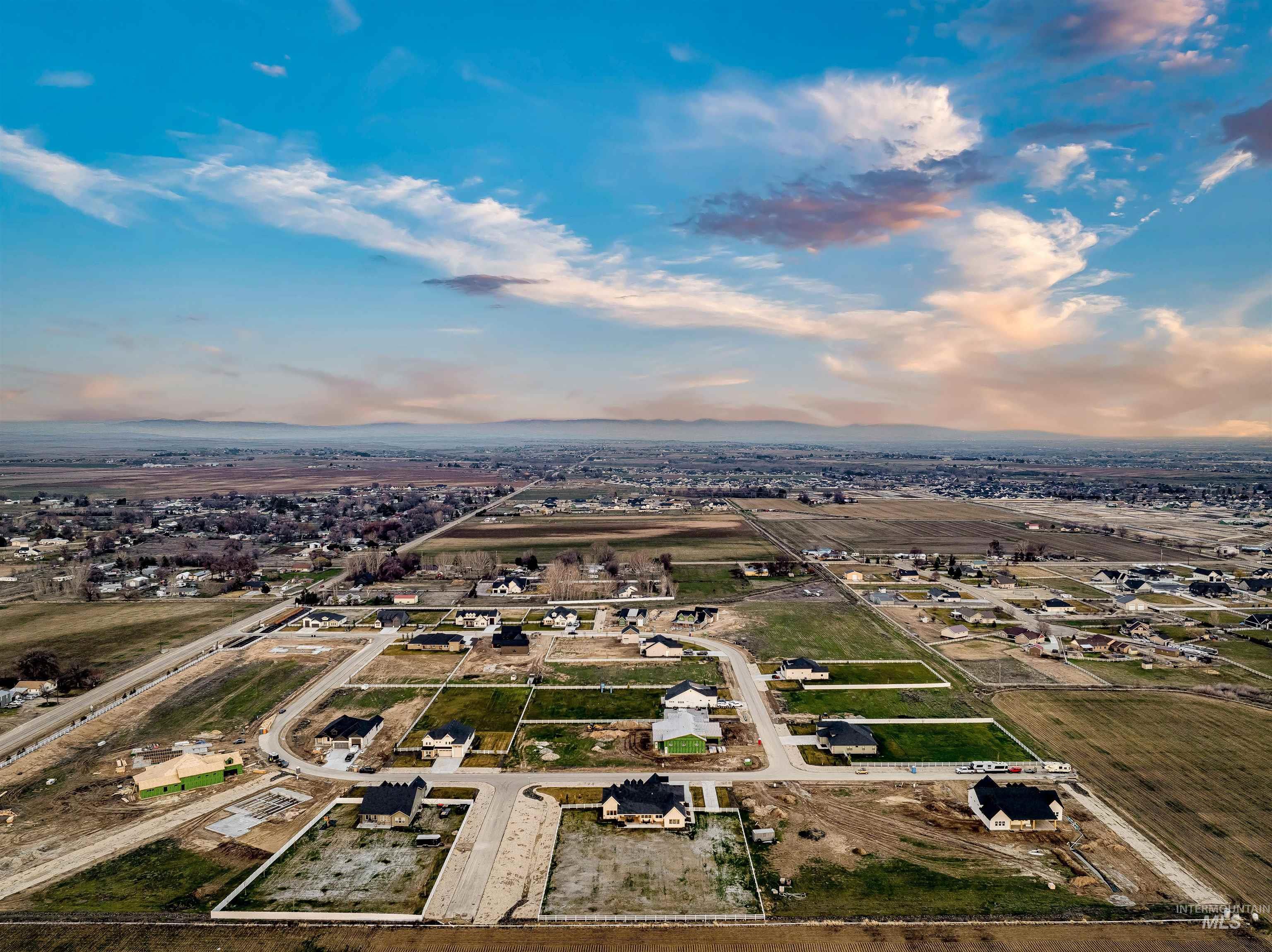 24853 Haflinger Way, Middleton, Idaho 83644, 4 Bedrooms, 4 Bathrooms, Residential For Sale, Price $1,399,900, 98976668