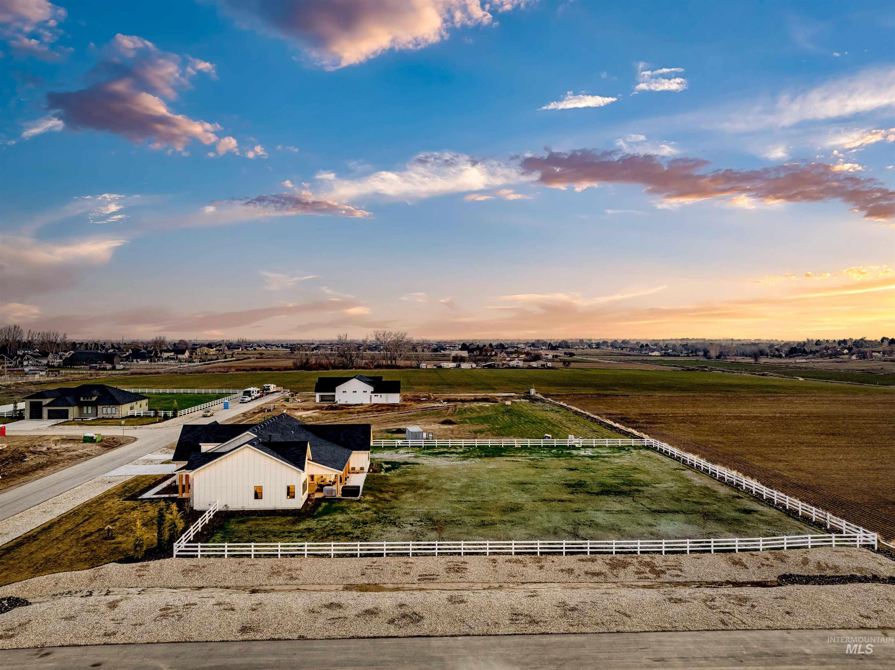 24853 Haflinger Way, Middleton, Idaho 83644, 4 Bedrooms, 4 Bathrooms, Residential For Sale, Price $1,399,900, 98976668