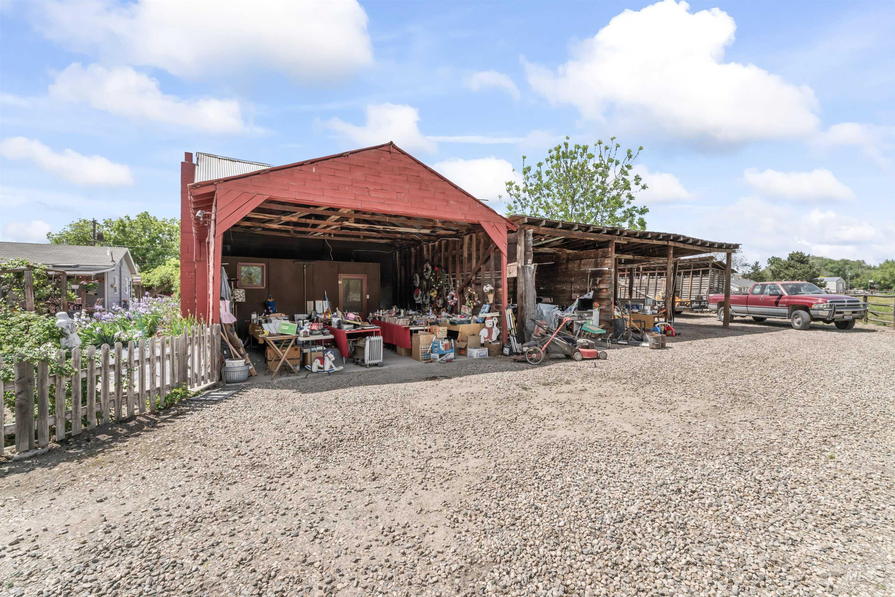 1444 W Black Canyon Hwy, Emmett, Idaho 83617, 4 Bedrooms, 2 Bathrooms, Residential For Sale, Price $759,900, 98976669