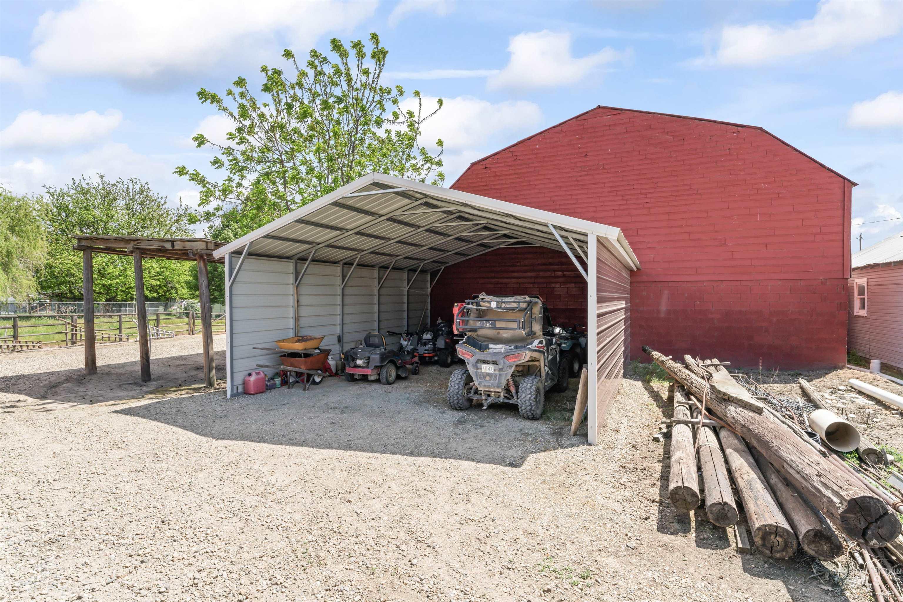 1444 W Black Canyon Hwy, Emmett, Idaho 83617, 4 Bedrooms, 2 Bathrooms, Residential For Sale, Price $759,900, 98976669